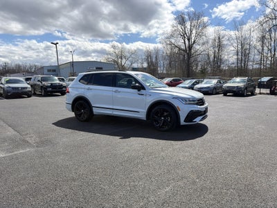 2023 Volkswagen Tiguan 2.0T SE R-Line Black