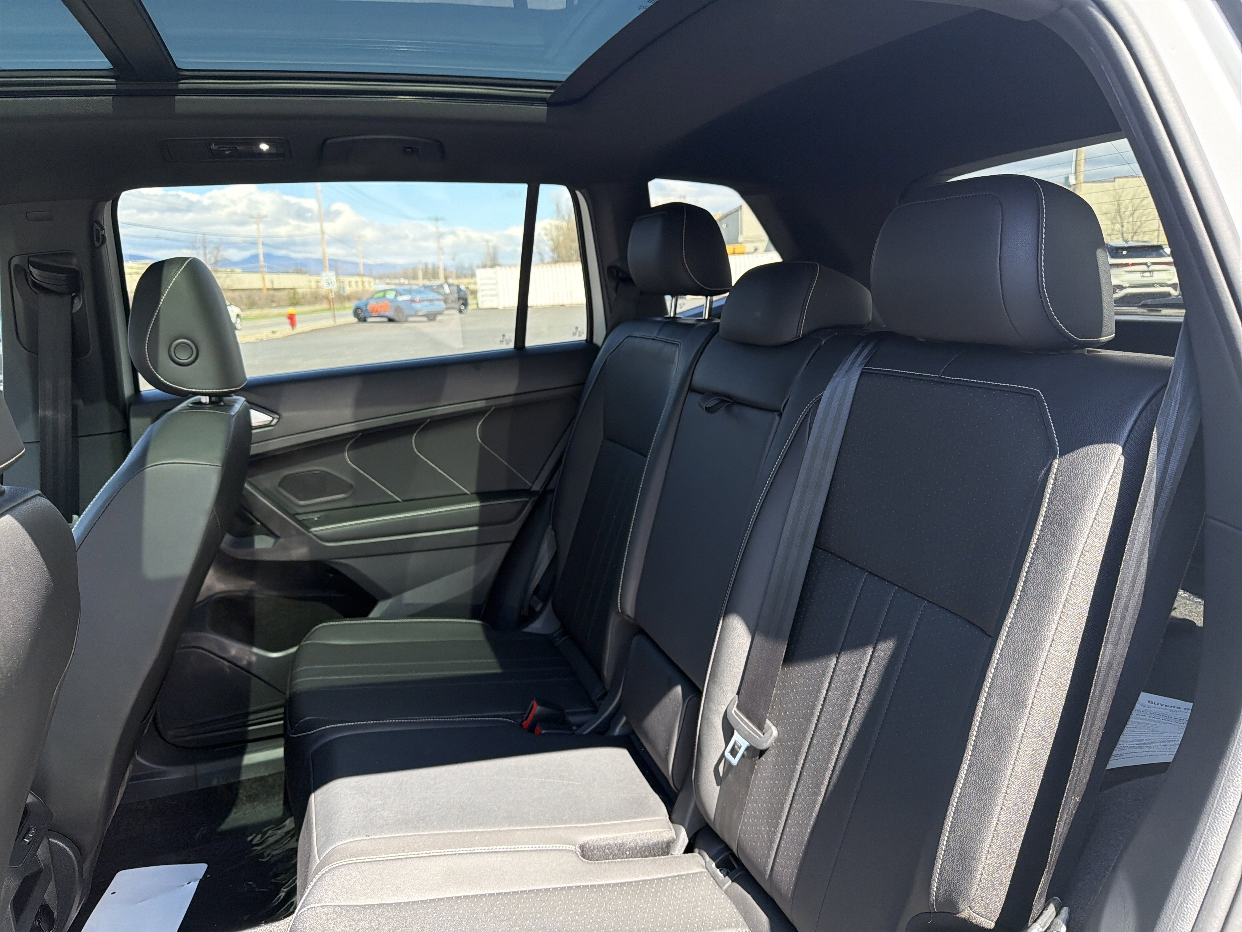 2023 Volkswagen Tiguan 2.0T SE R-Line Black