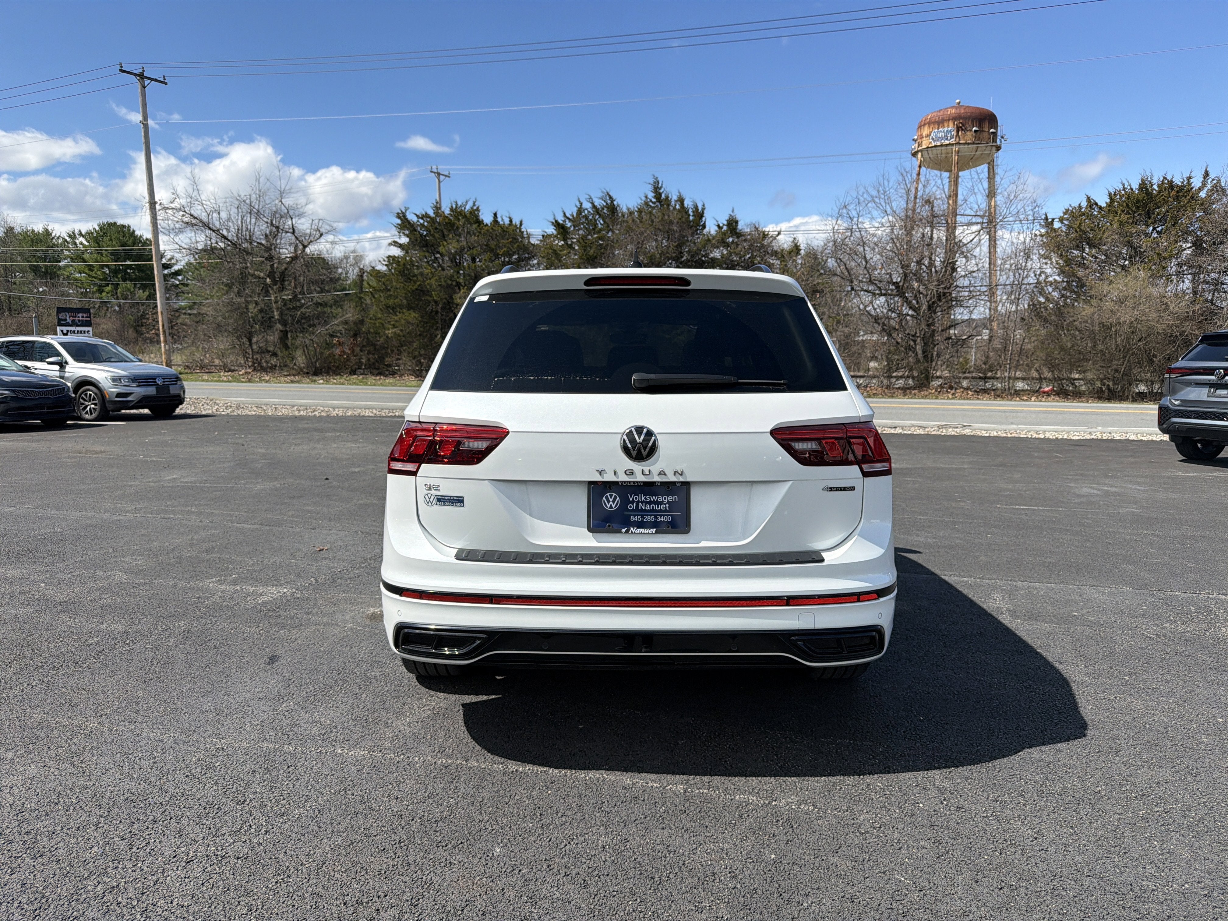 2023 Volkswagen Tiguan 2.0T SE R-Line Black