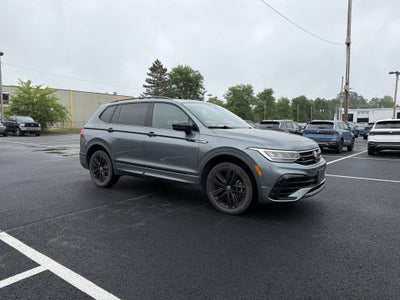 2022 Volkswagen Tiguan 2.0T SE R-Line Black