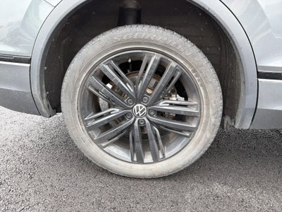 2022 Volkswagen Tiguan 2.0T SE R-Line Black