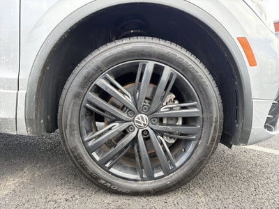 2022 Volkswagen Tiguan 2.0T SE R-Line Black