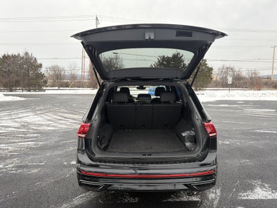 2023 Volkswagen Tiguan 2.0T SE R-Line Black
