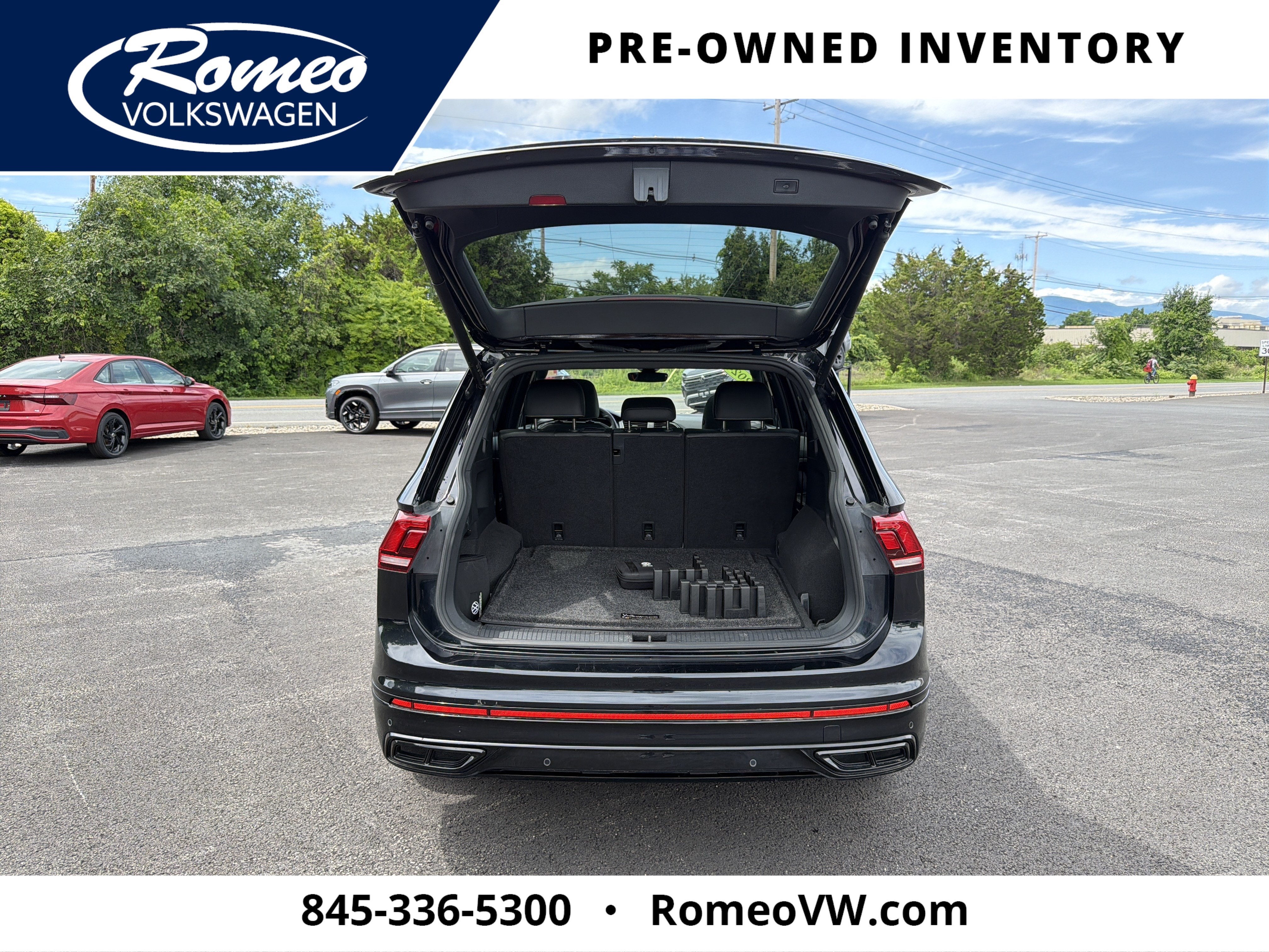 2024 Volkswagen Tiguan 2.0T SE R-Line Black