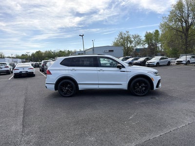 2024 Volkswagen Tiguan 2.0T SE R-Line Black