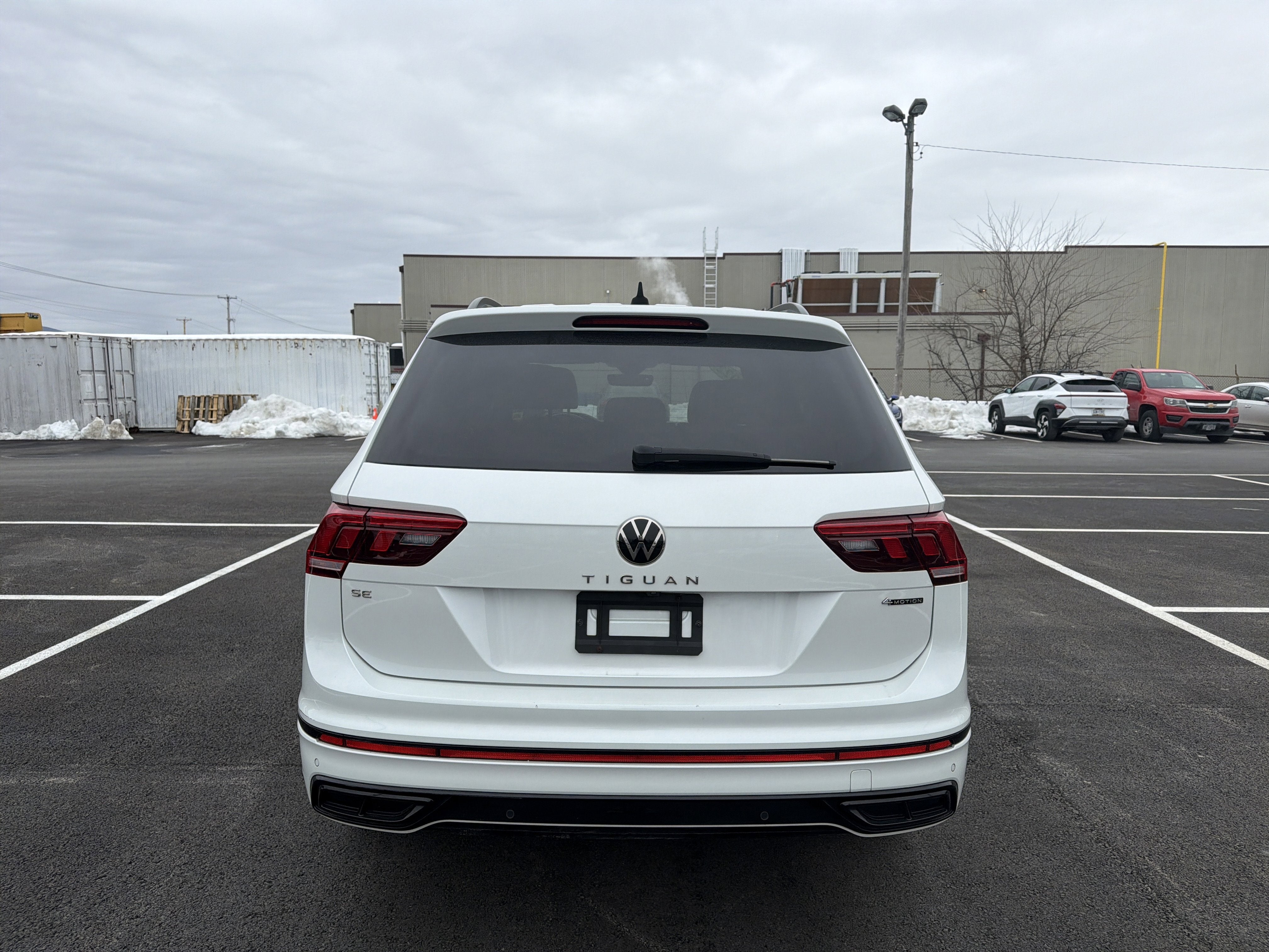 2022 Volkswagen Tiguan 2.0T SE R-Line Black