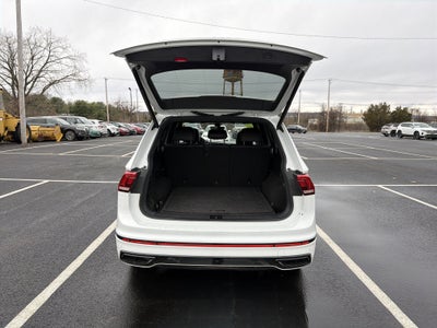 2022 Volkswagen Tiguan 2.0T SE R-Line Black