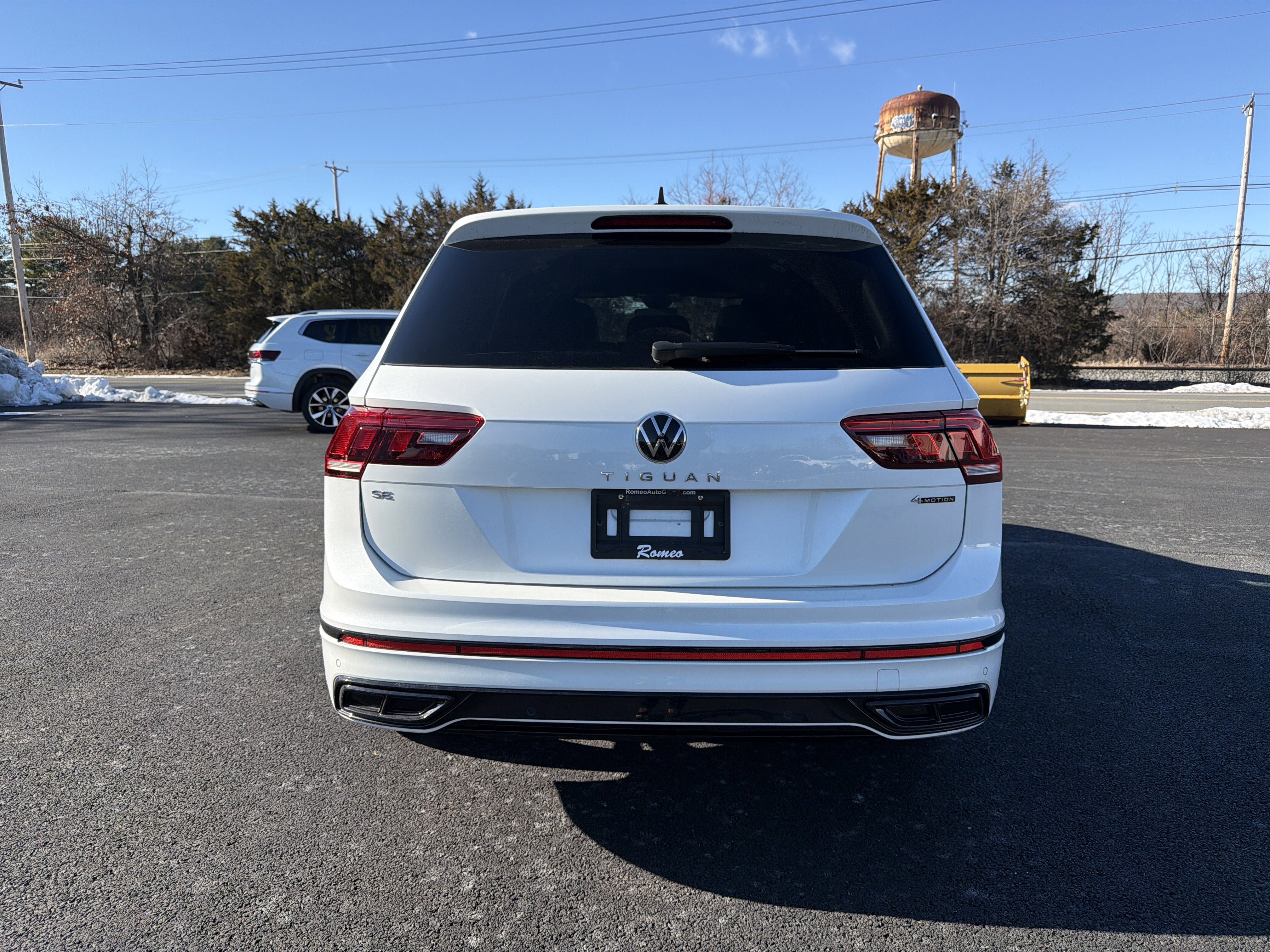 2023 Volkswagen Tiguan 2.0T SE R-Line Black