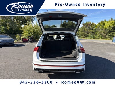2024 Volkswagen Tiguan 2.0T SE R-Line Black