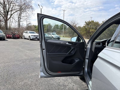 2022 Volkswagen Tiguan 2.0T SE R-Line Black