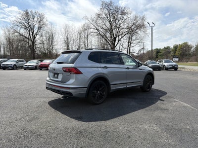 2022 Volkswagen Tiguan 2.0T SE R-Line Black
