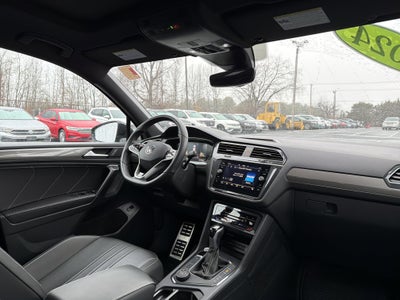 2024 Volkswagen Tiguan 2.0T SE R-Line Black