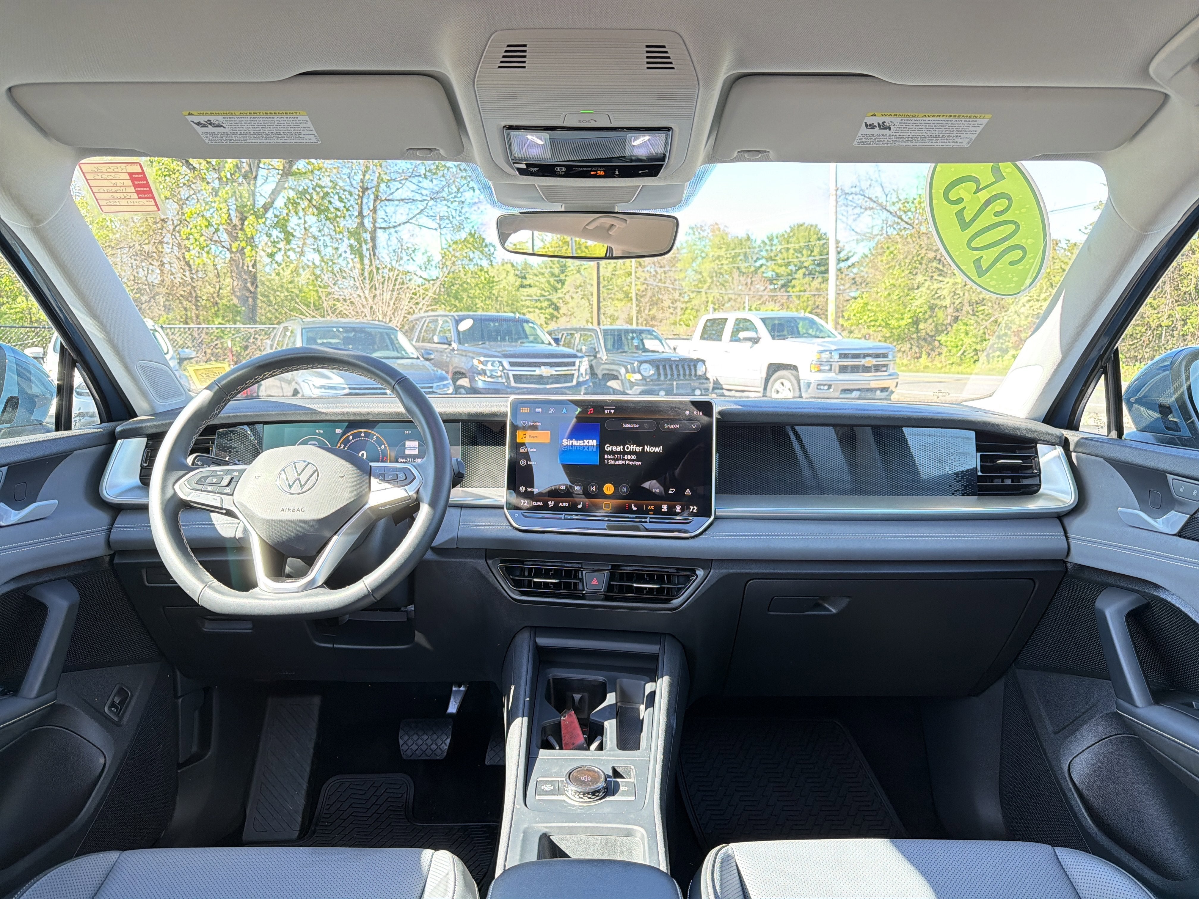 2025 Volkswagen Tiguan 2.0T SE