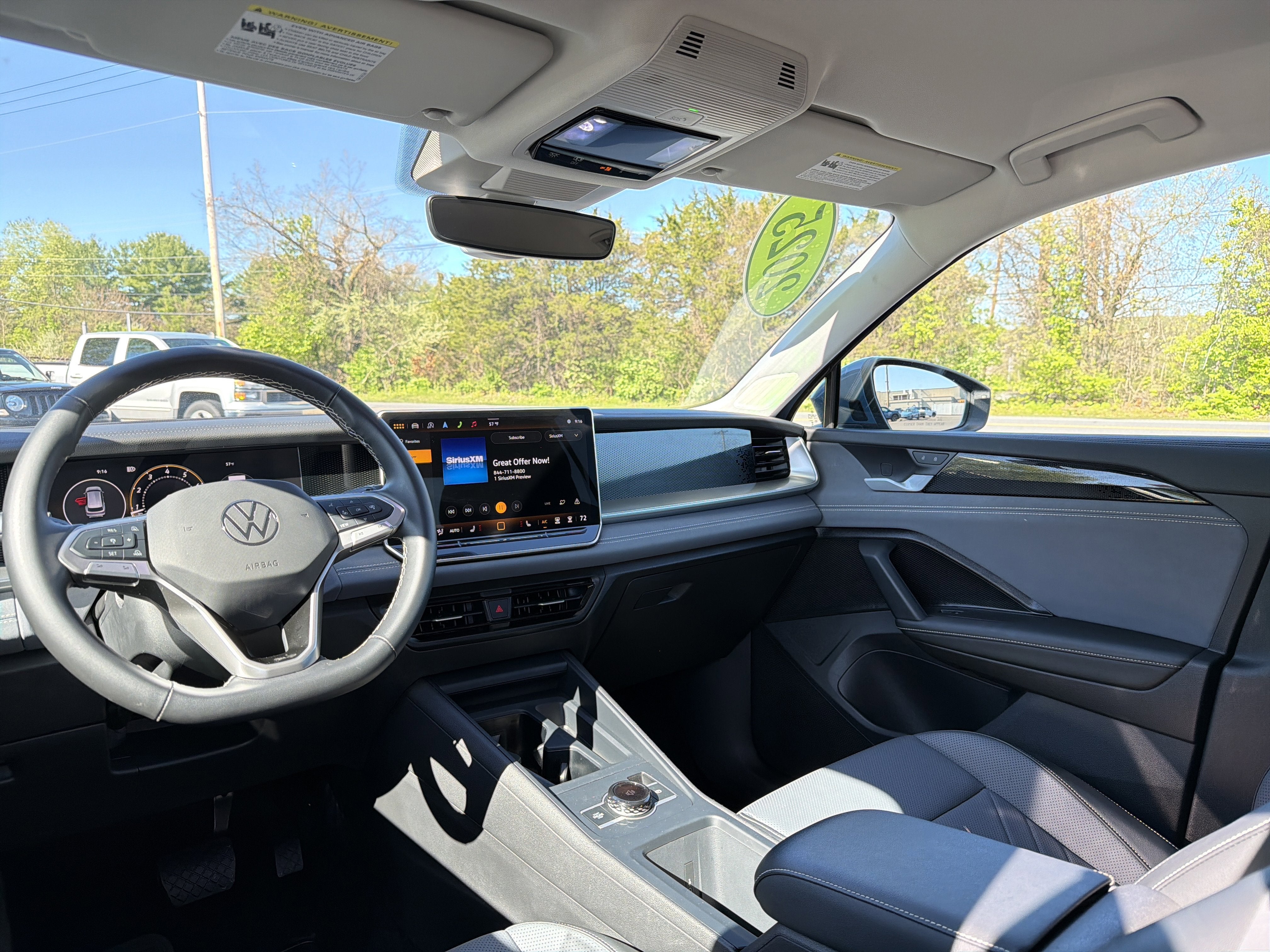 2025 Volkswagen Tiguan 2.0T SE