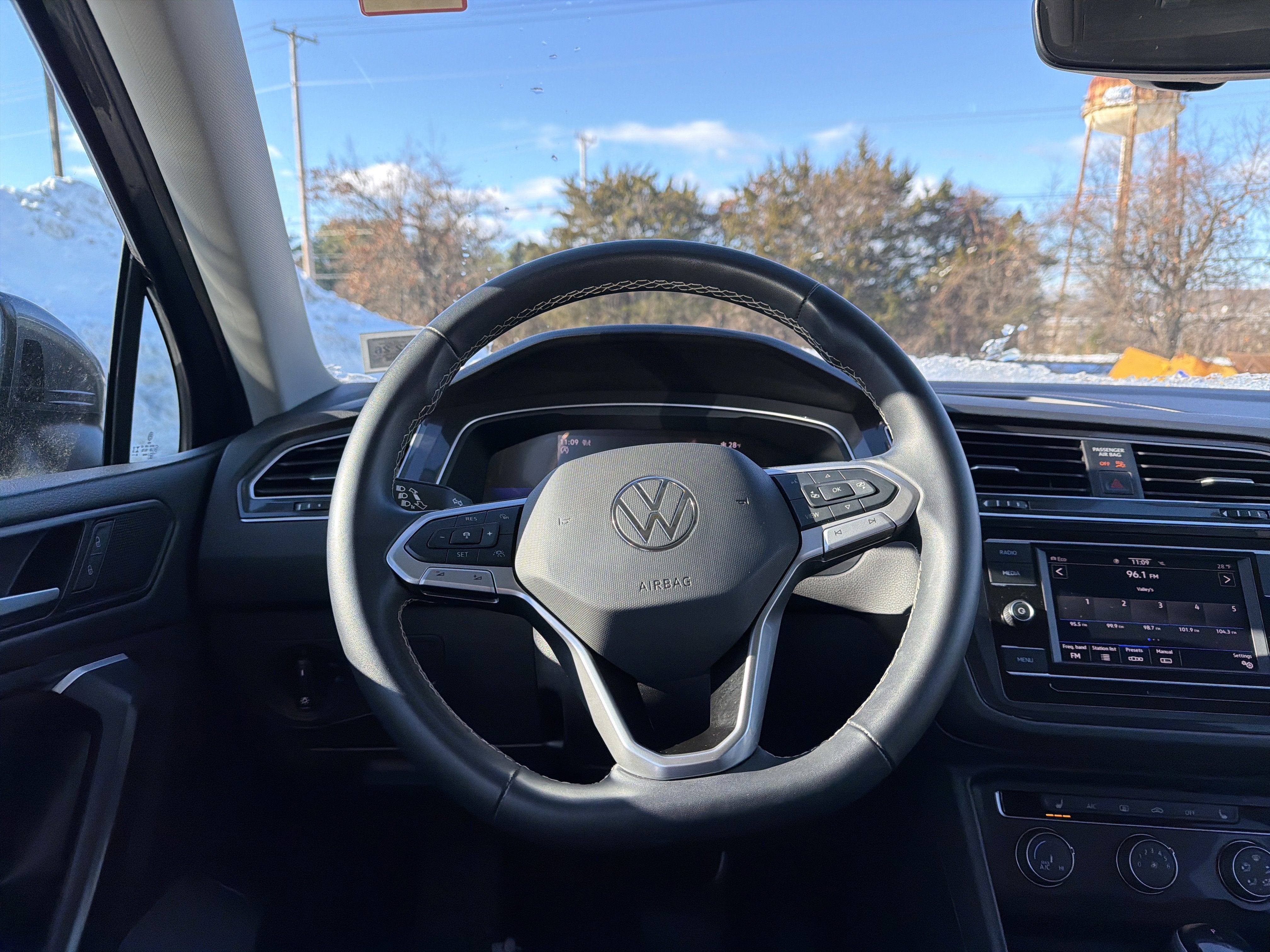 2024 Volkswagen Tiguan 2.0T S