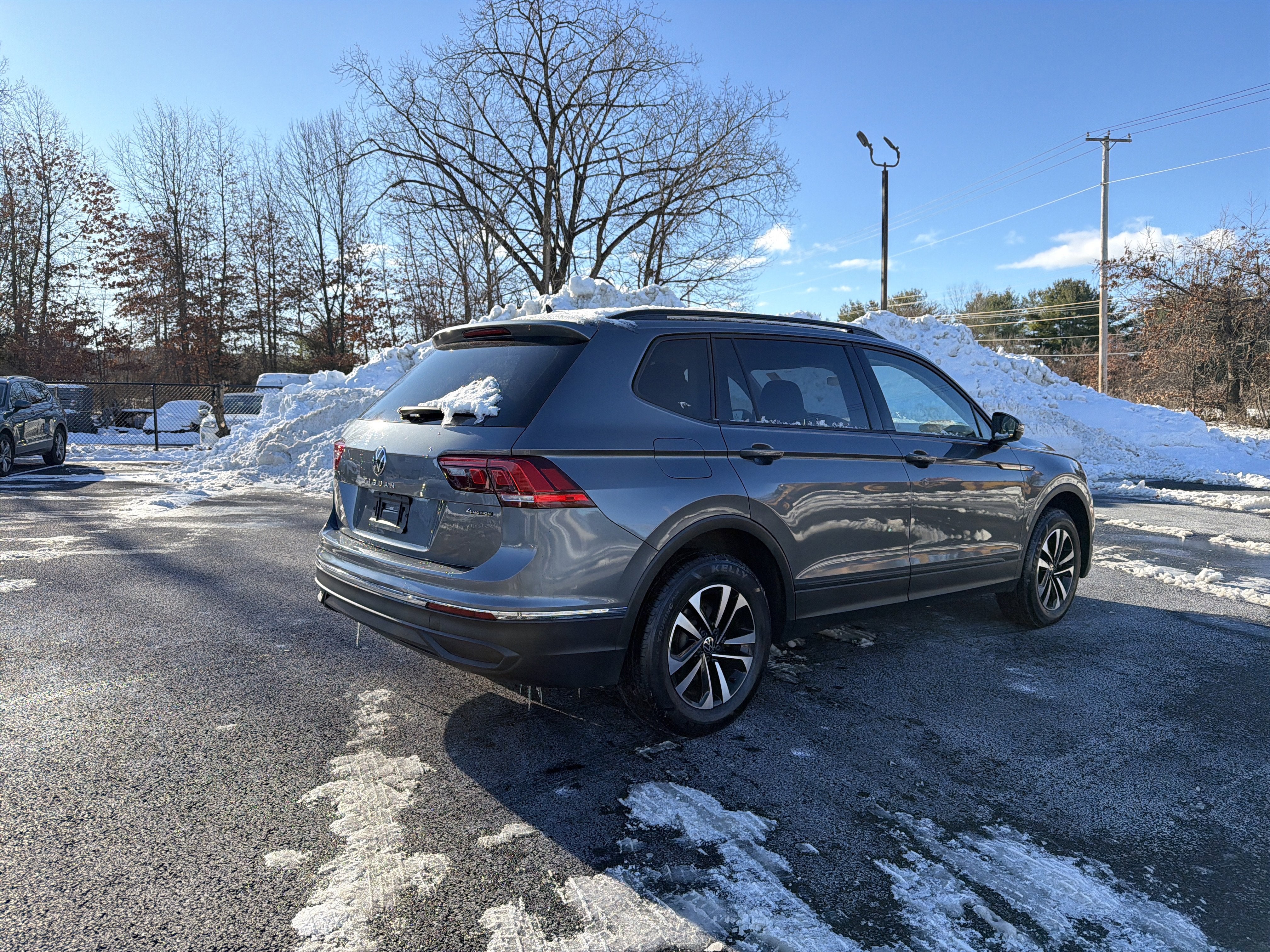 2024 Volkswagen Tiguan 2.0T S