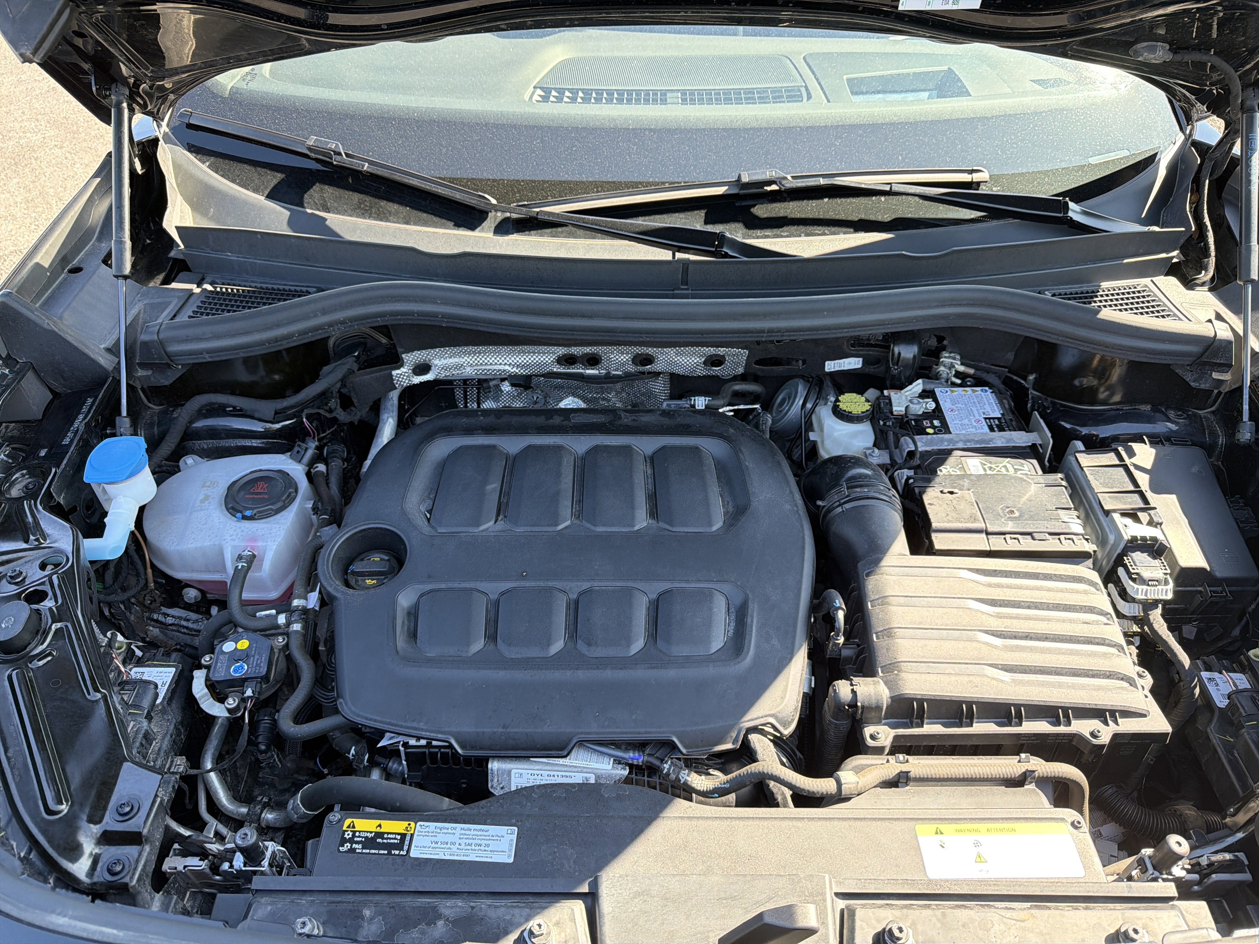 2025 Volkswagen Tiguan 2.0T SE R-Line Black