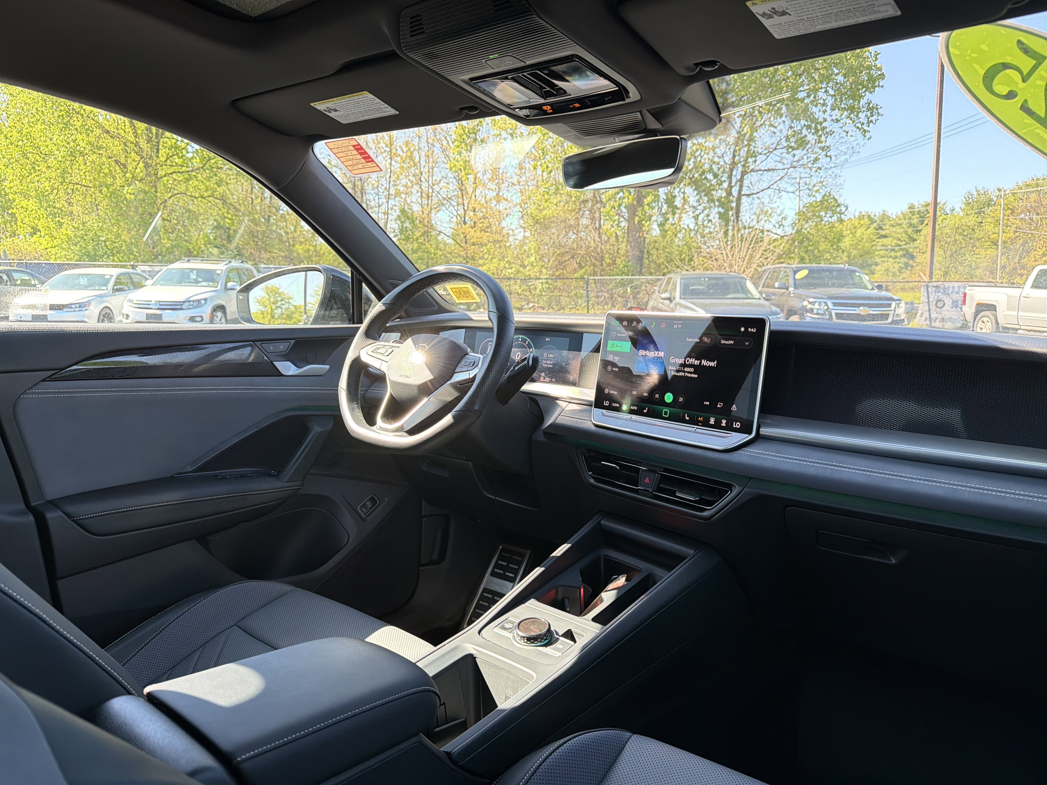 2025 Volkswagen Tiguan 2.0T SE R-Line Black