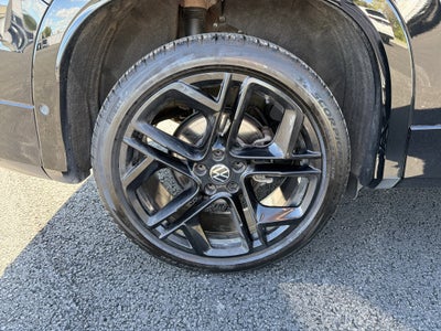 2025 Volkswagen Tiguan 2.0T SE R-Line Black