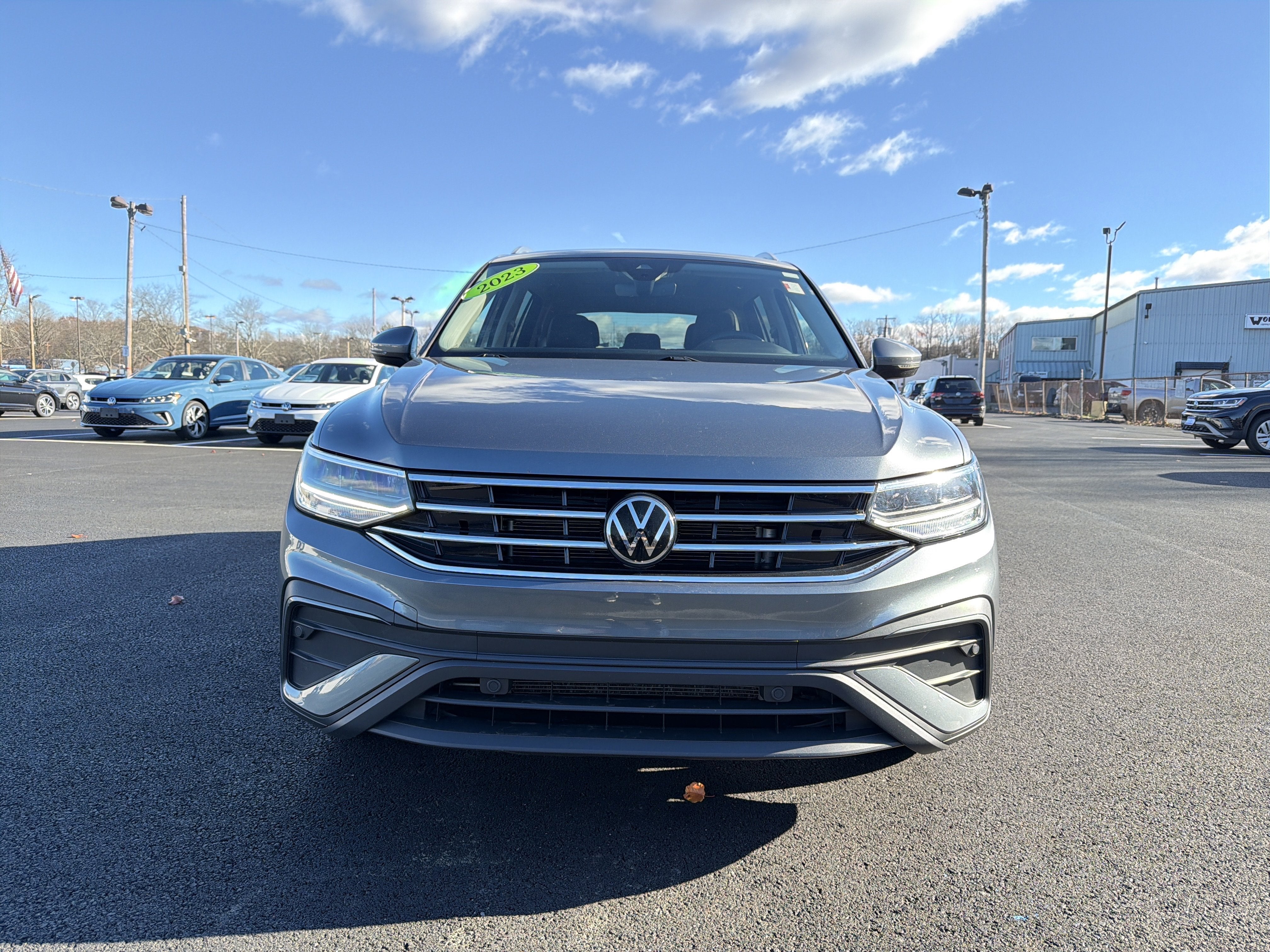 2023 Volkswagen Tiguan 2.0T SE