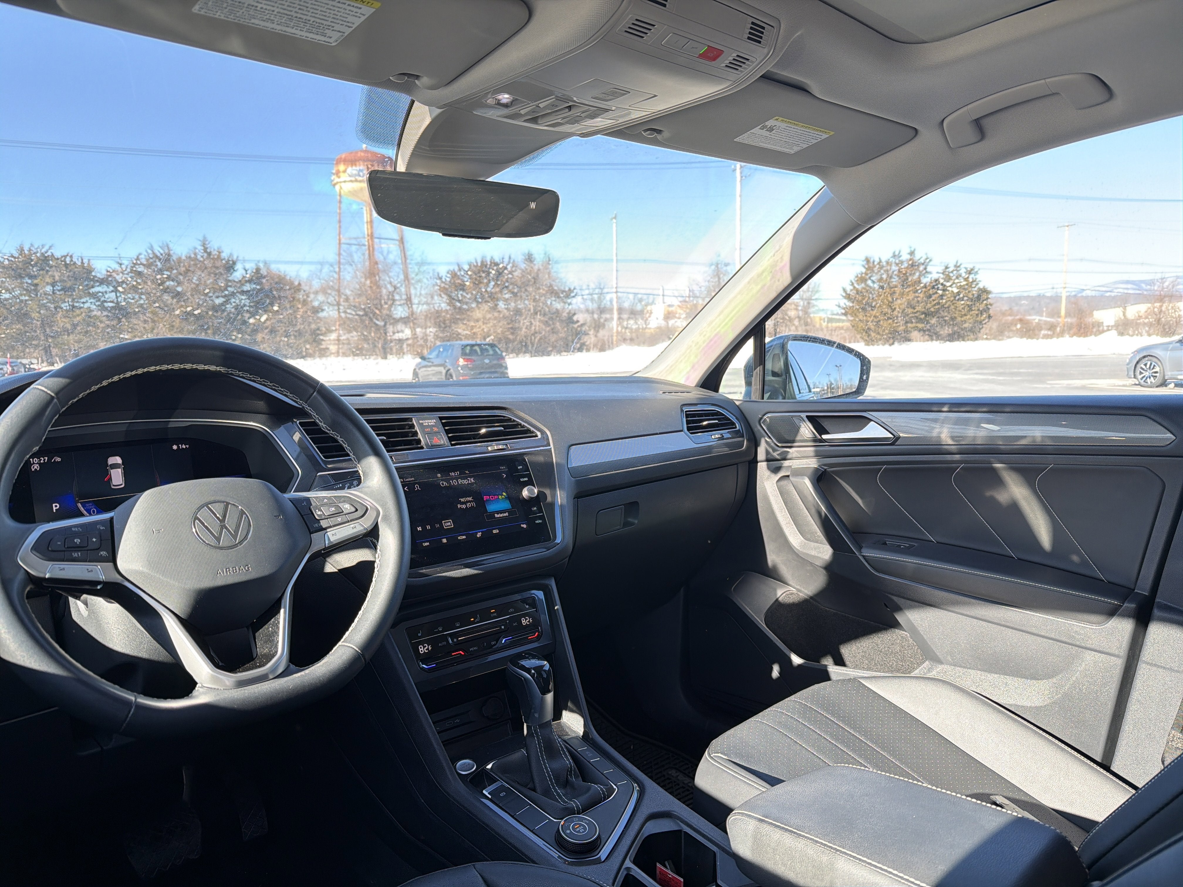 2023 Volkswagen Tiguan 2.0T SE