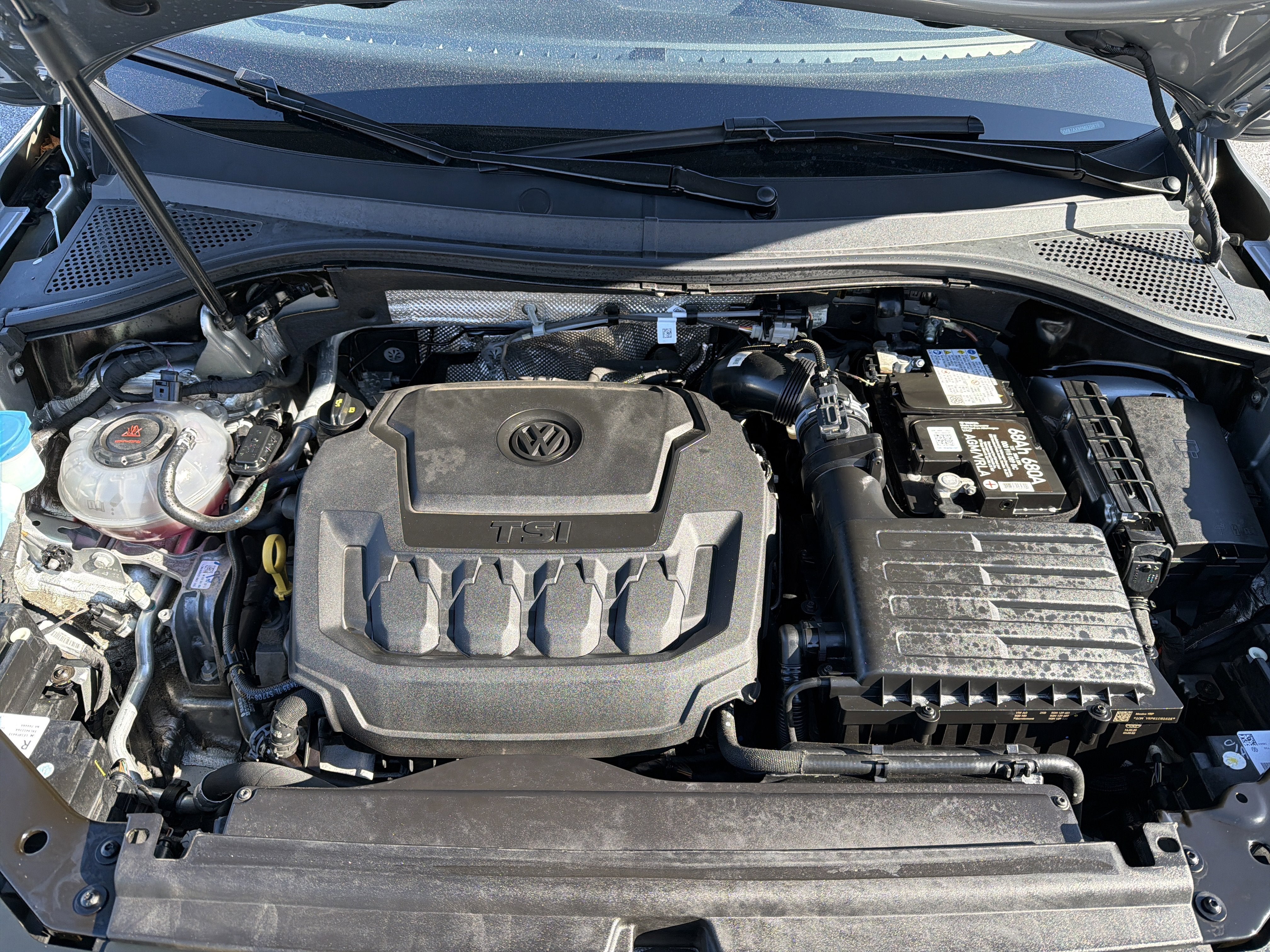 2023 Volkswagen Tiguan 2.0T SE