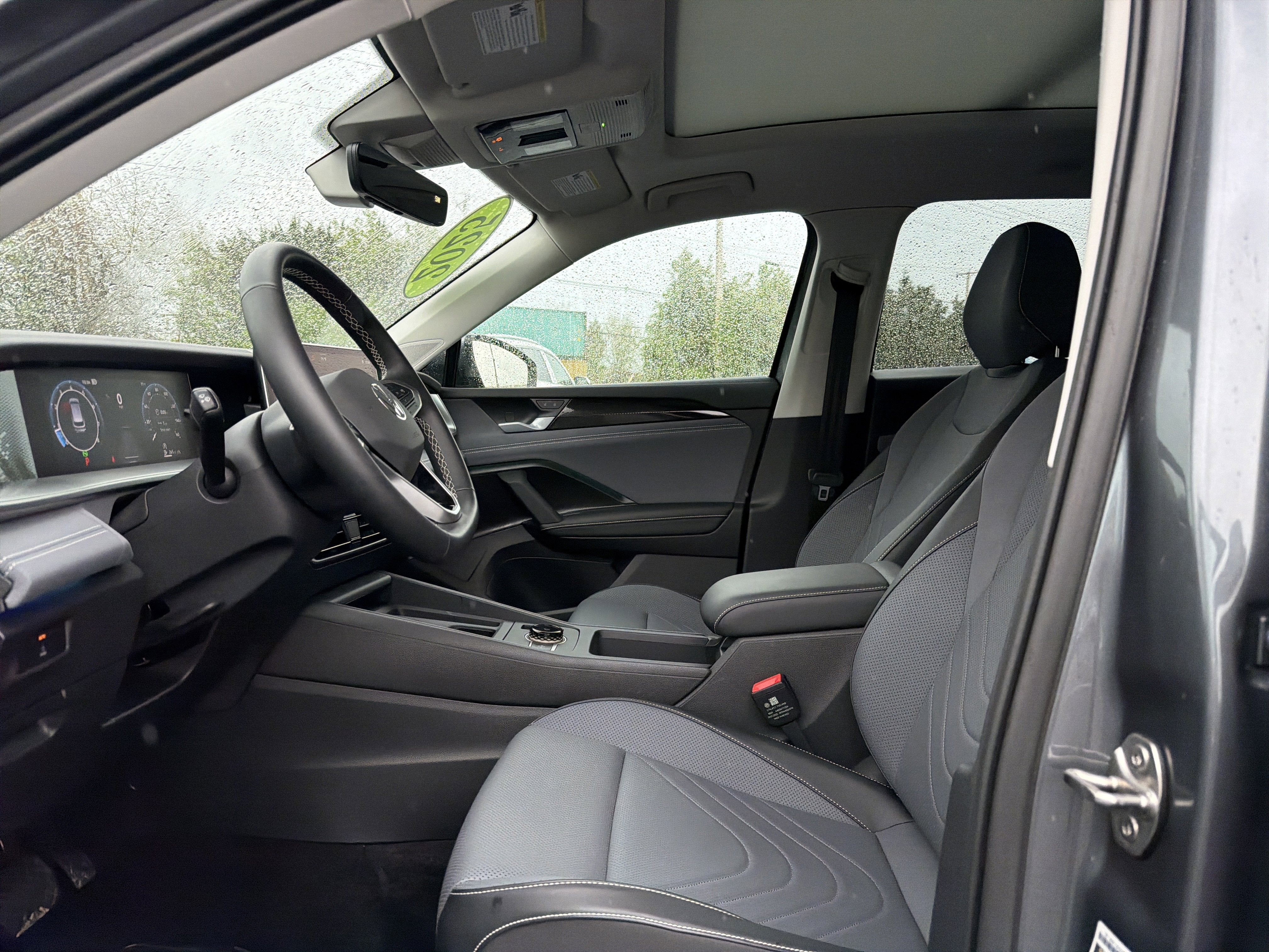 2025 Volkswagen Tiguan 2.0T SE