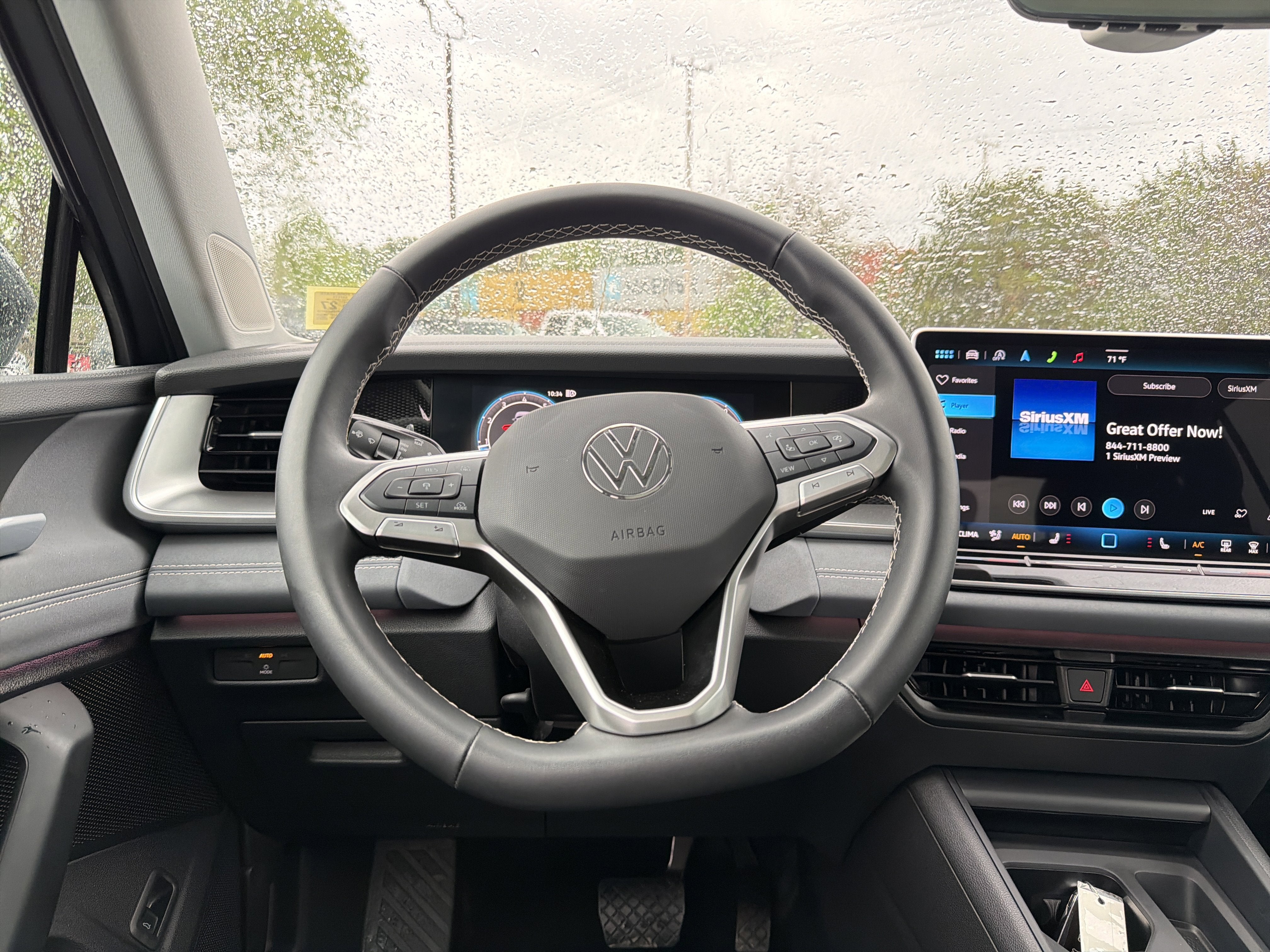 2025 Volkswagen Tiguan 2.0T SE