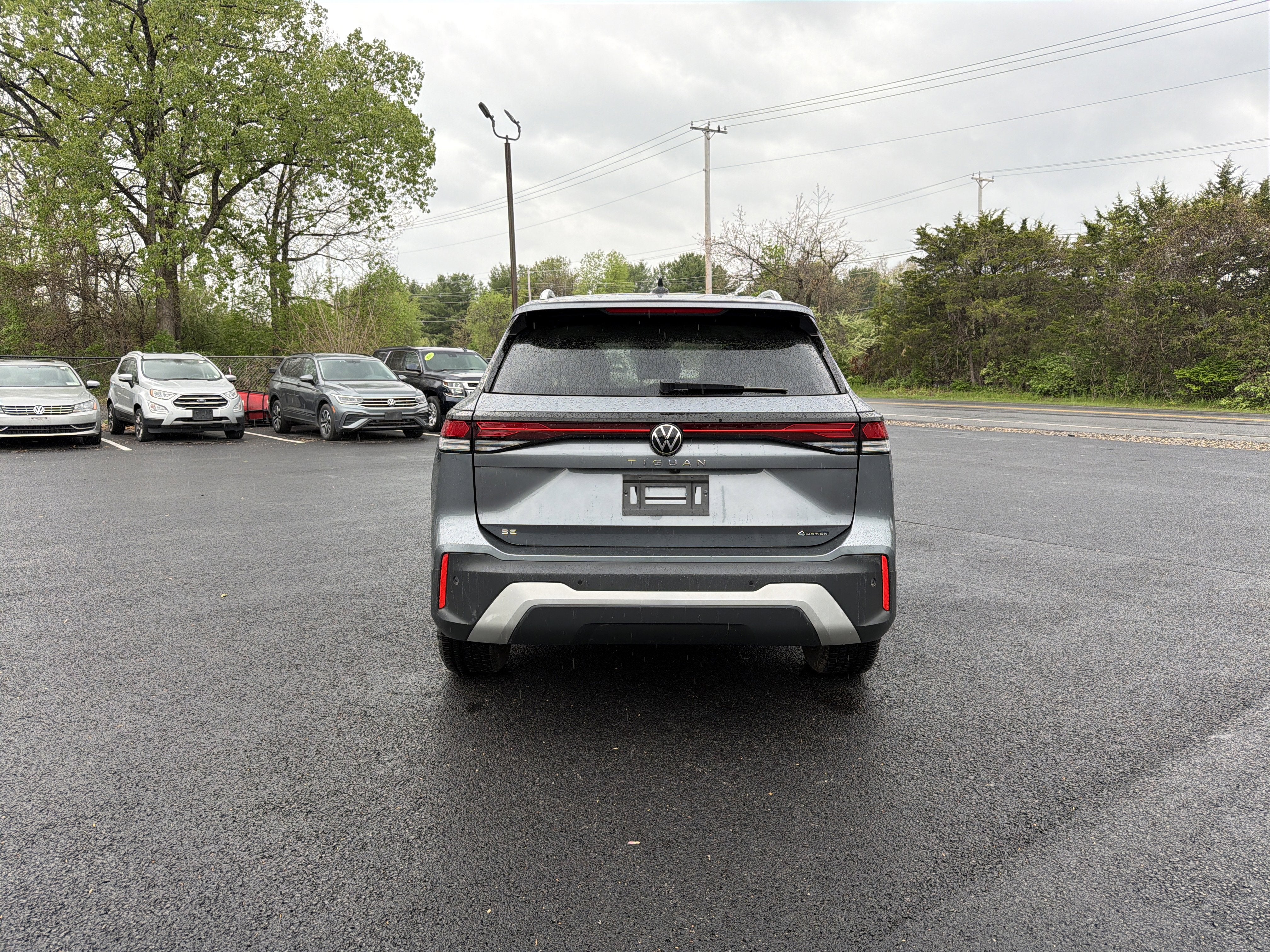 2025 Volkswagen Tiguan 2.0T SE