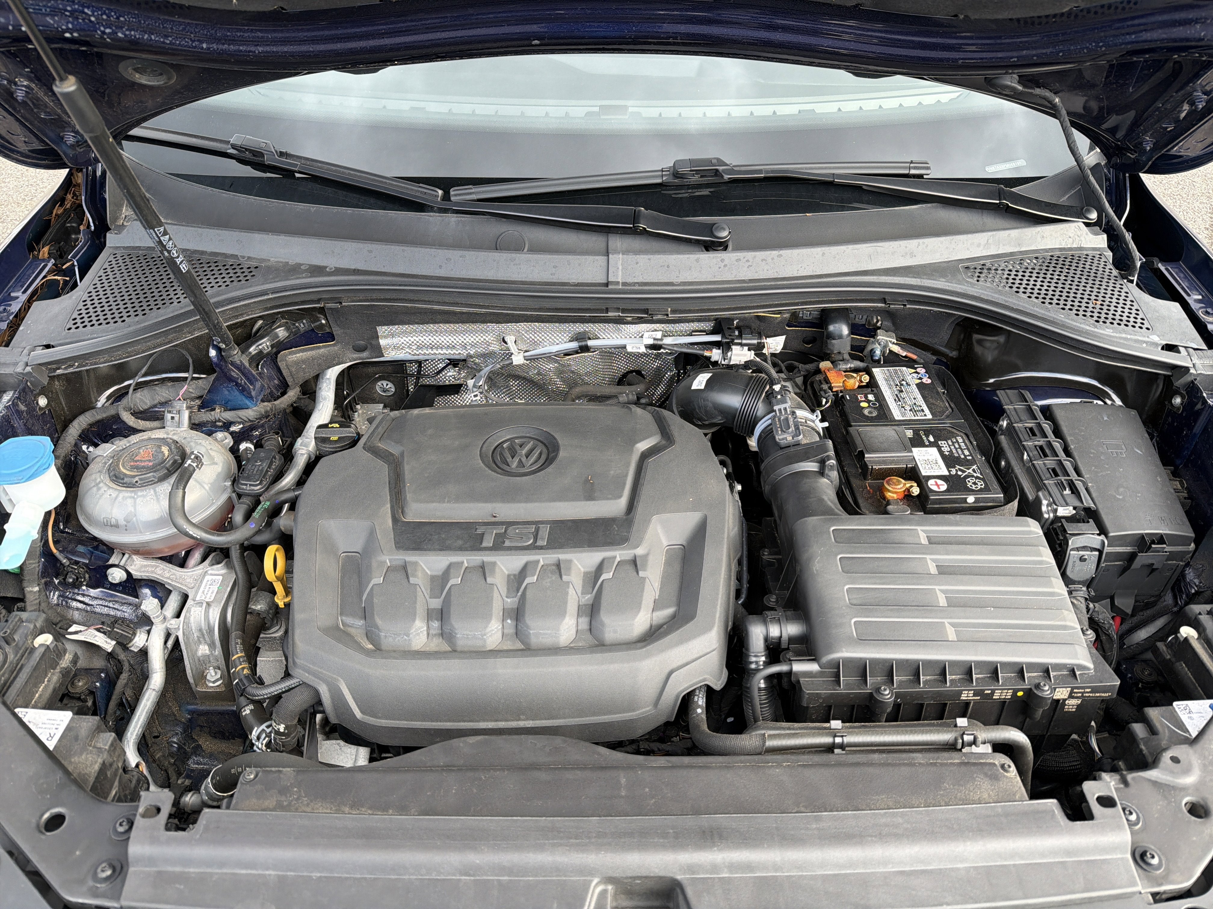 2023 Volkswagen Tiguan 2.0T SE