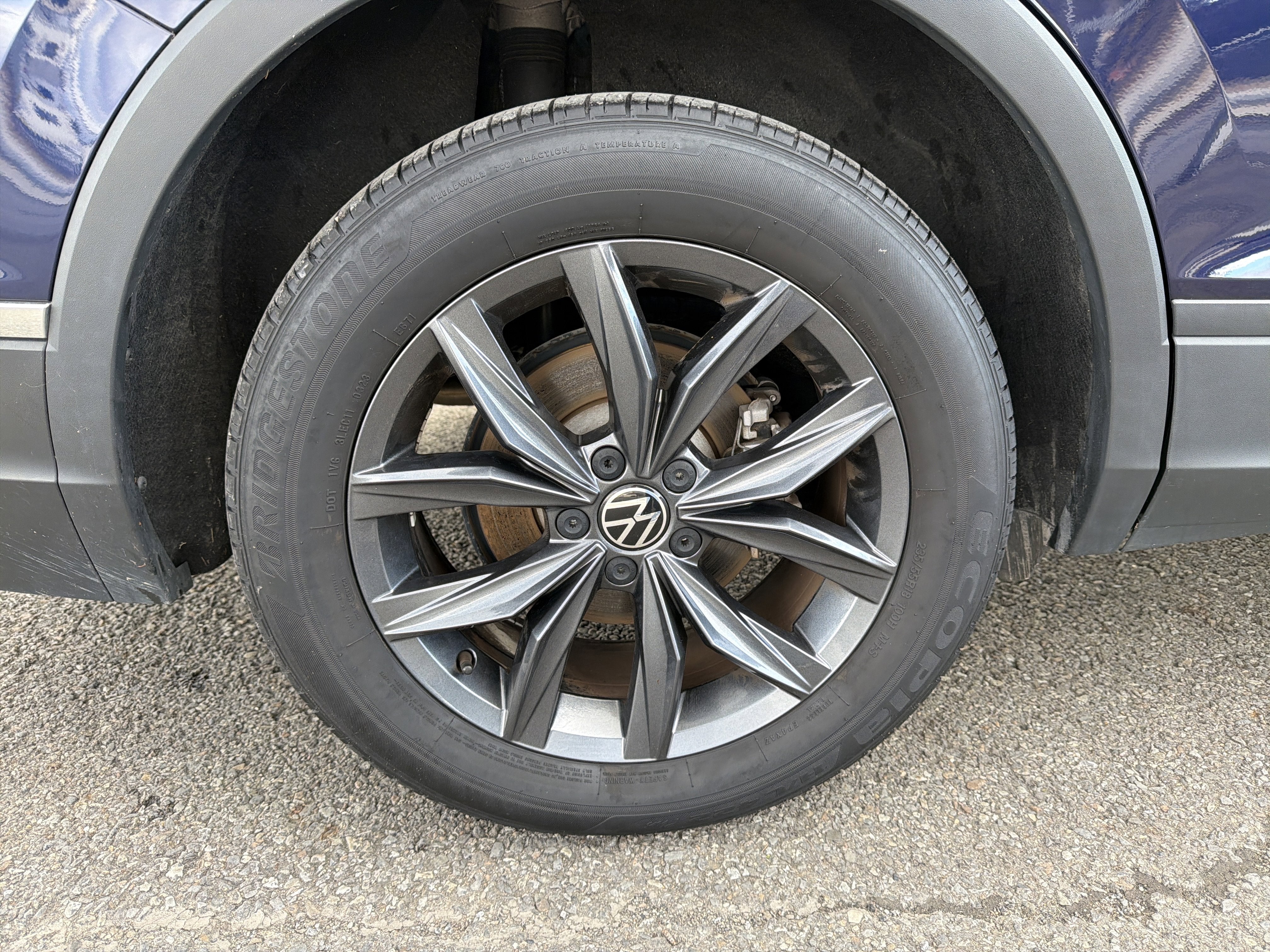 2023 Volkswagen Tiguan 2.0T SE