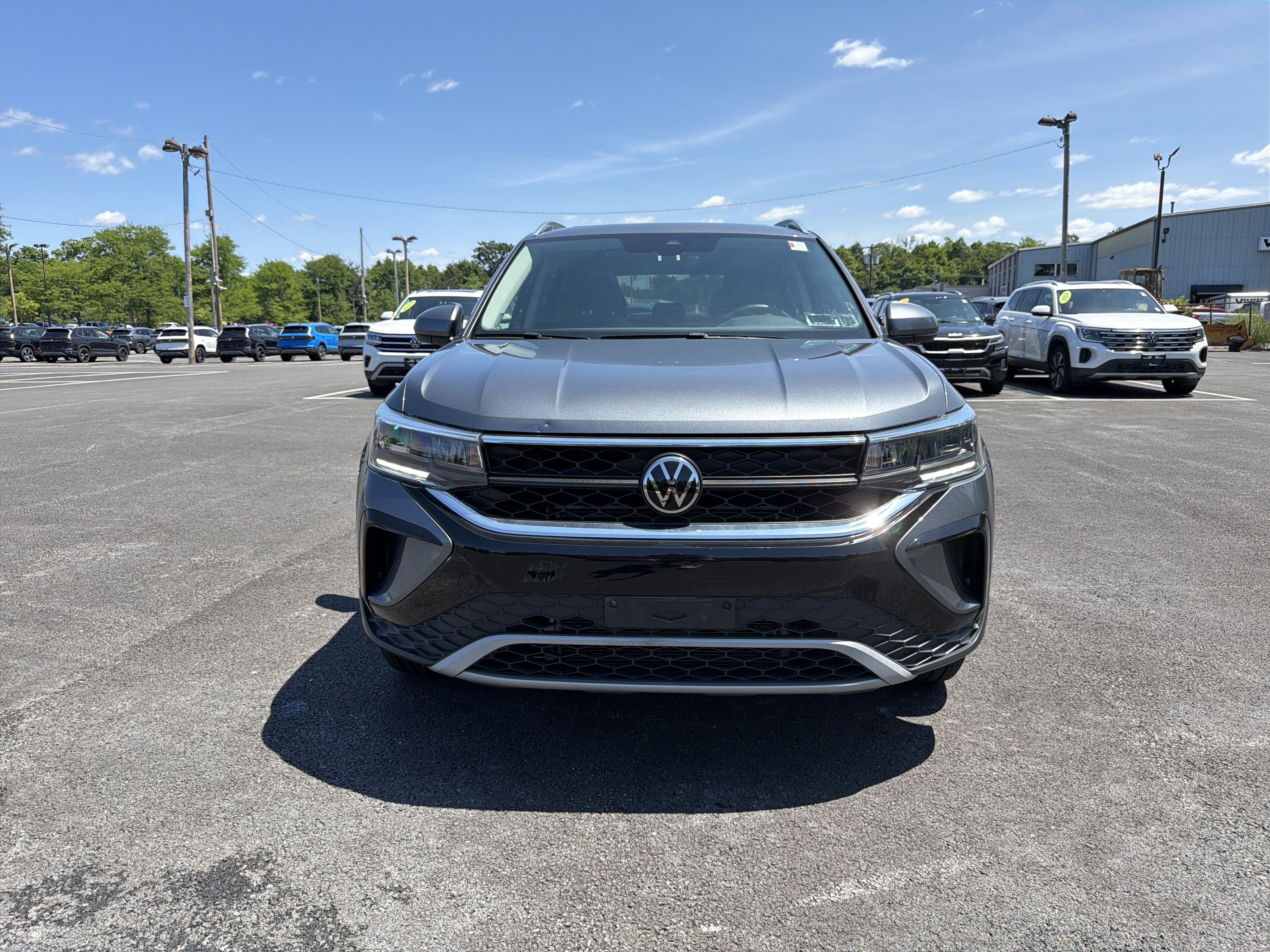 2023 Volkswagen Taos 1.5T SE