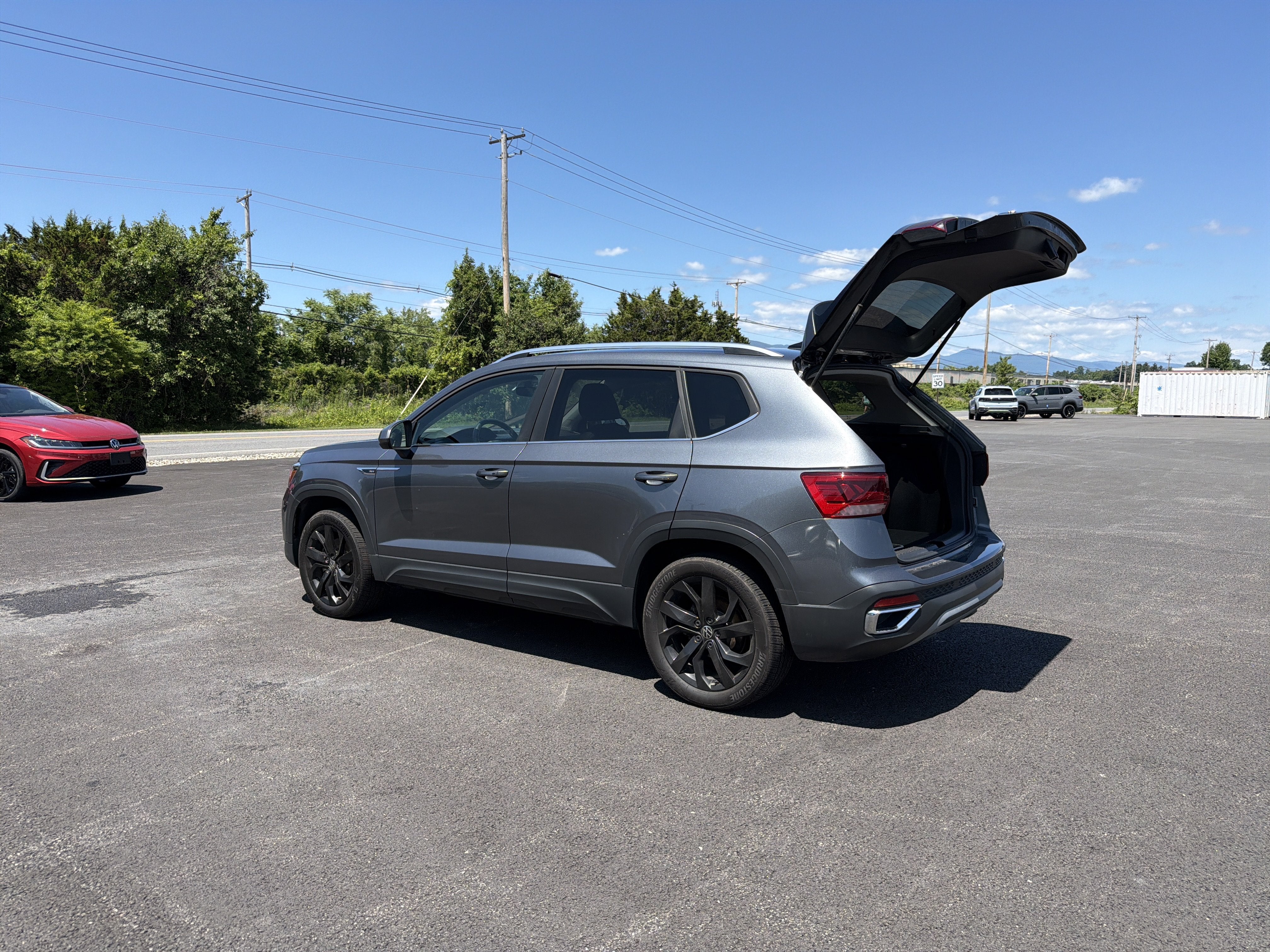 2023 Volkswagen Taos 1.5T SE
