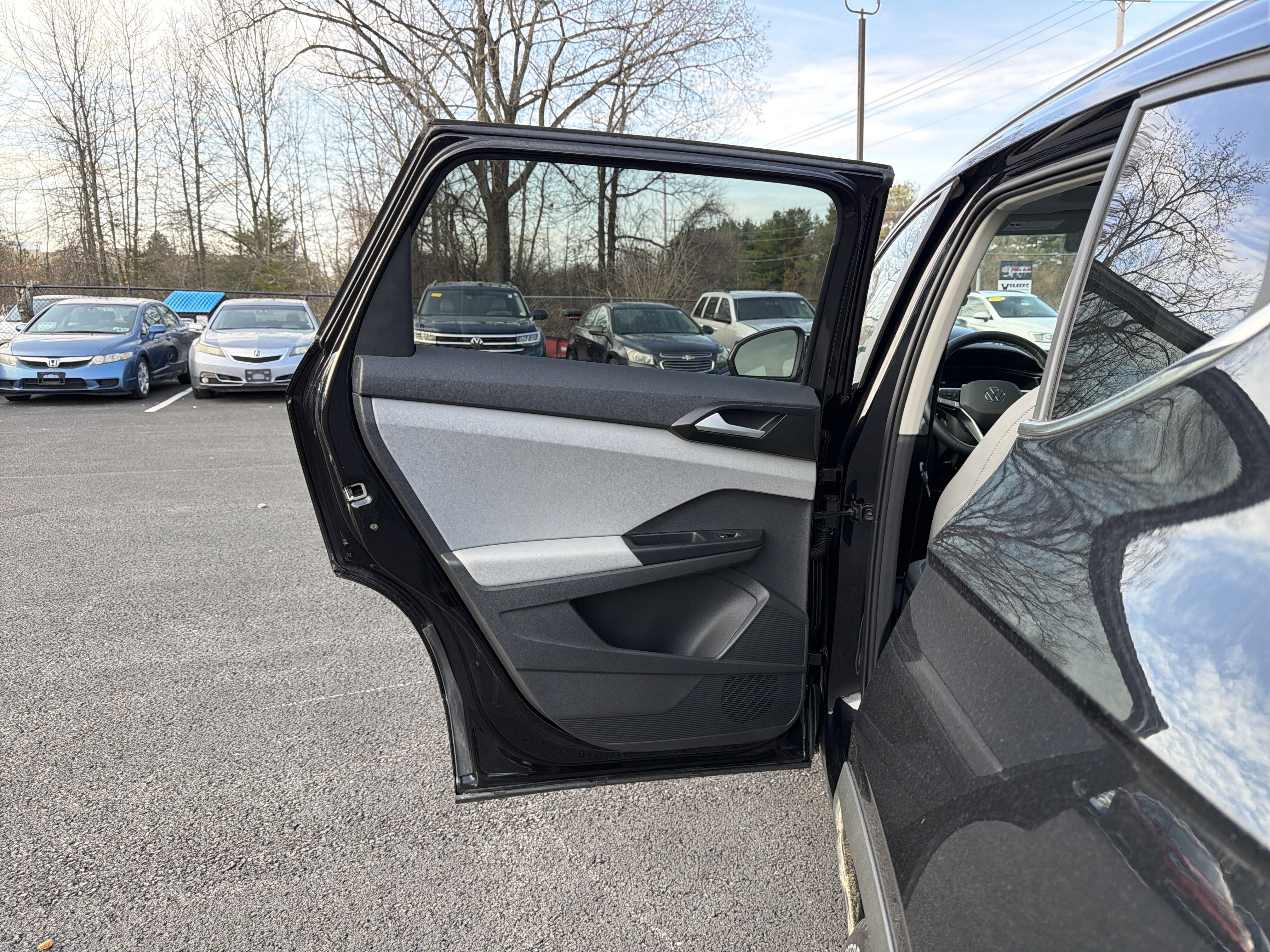 2023 Volkswagen Taos 1.5T SE