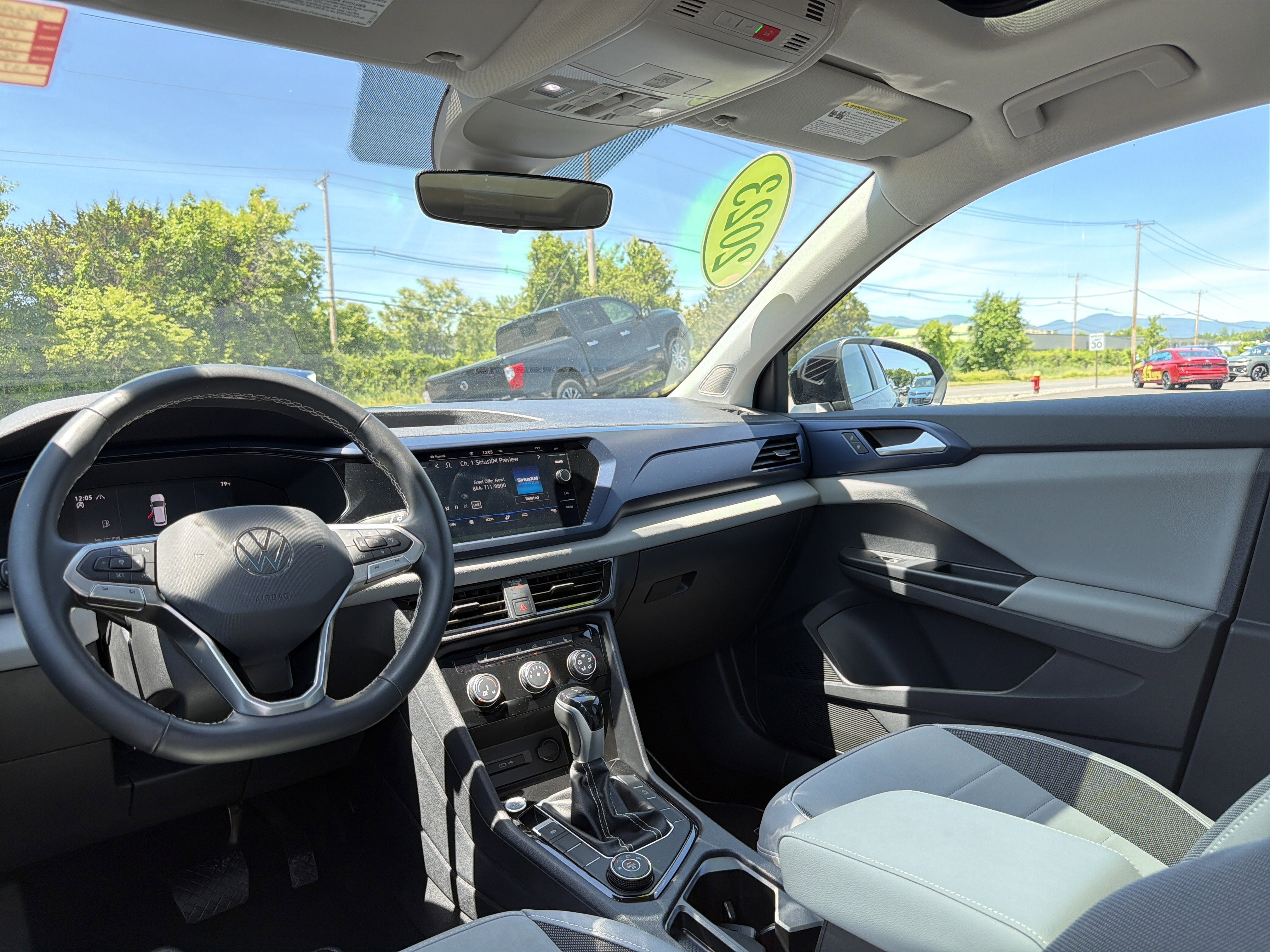 2023 Volkswagen Taos 1.5T SE