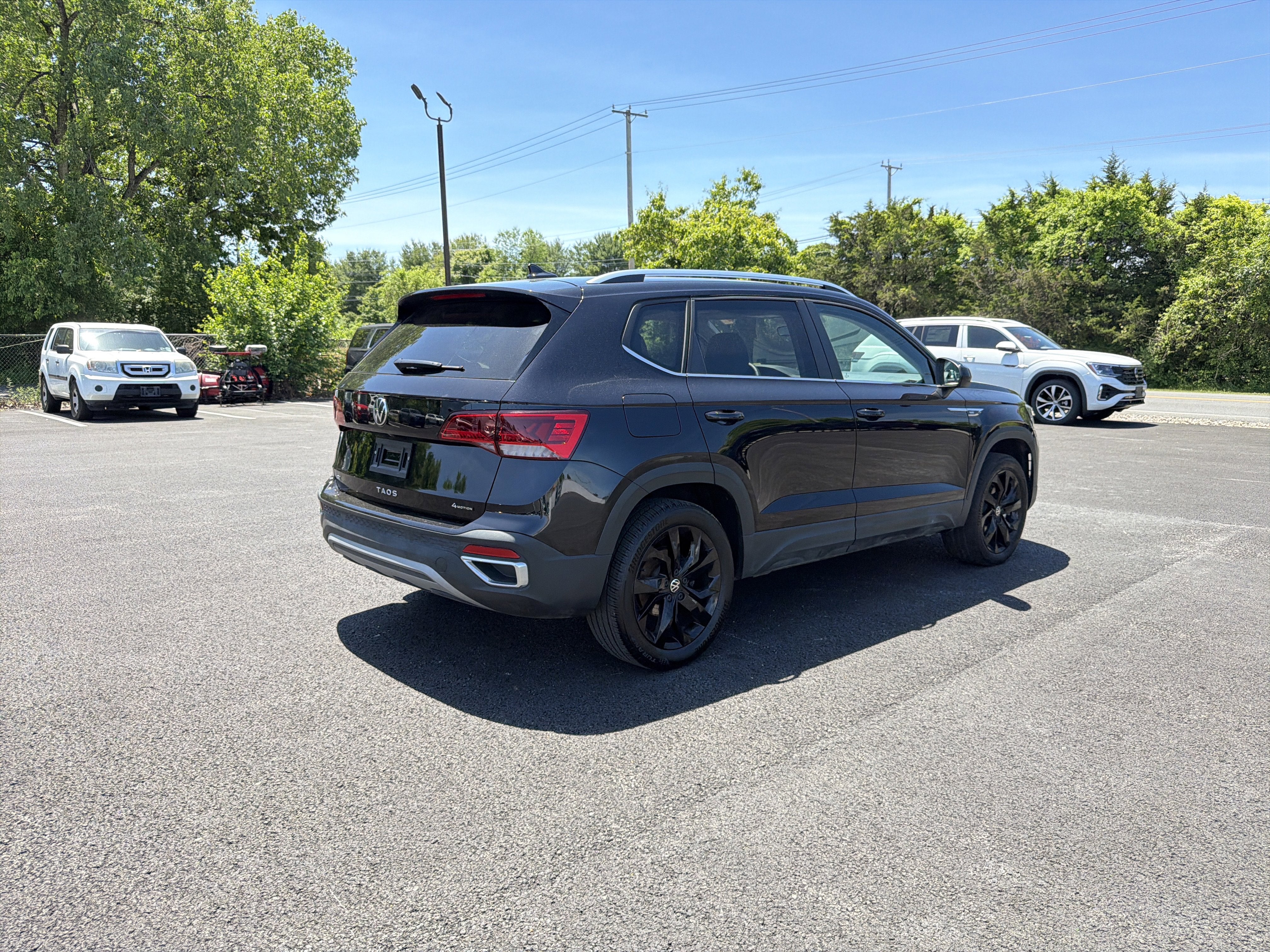 2023 Volkswagen Taos 1.5T SE