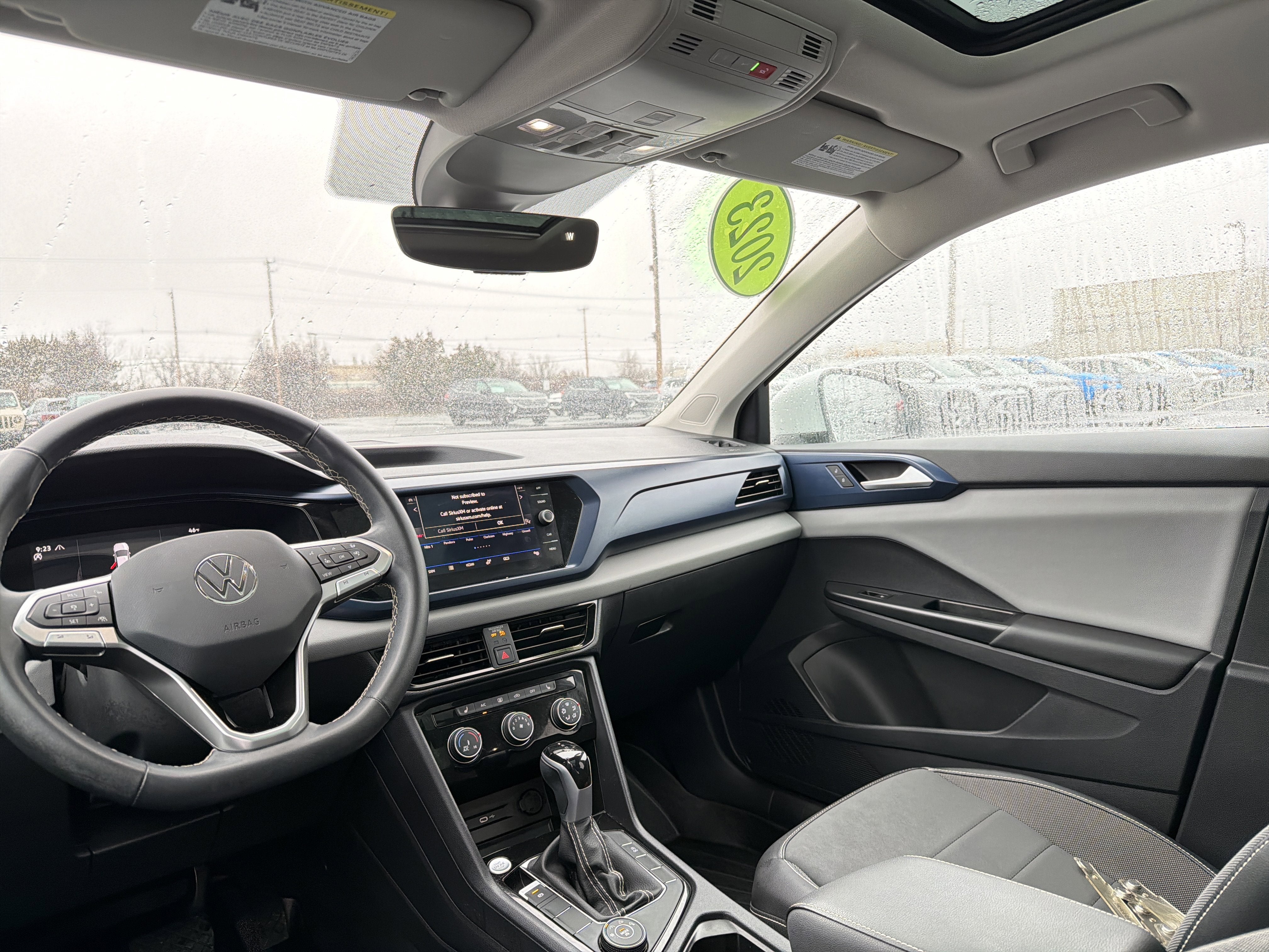 2023 Volkswagen Taos 1.5T SE