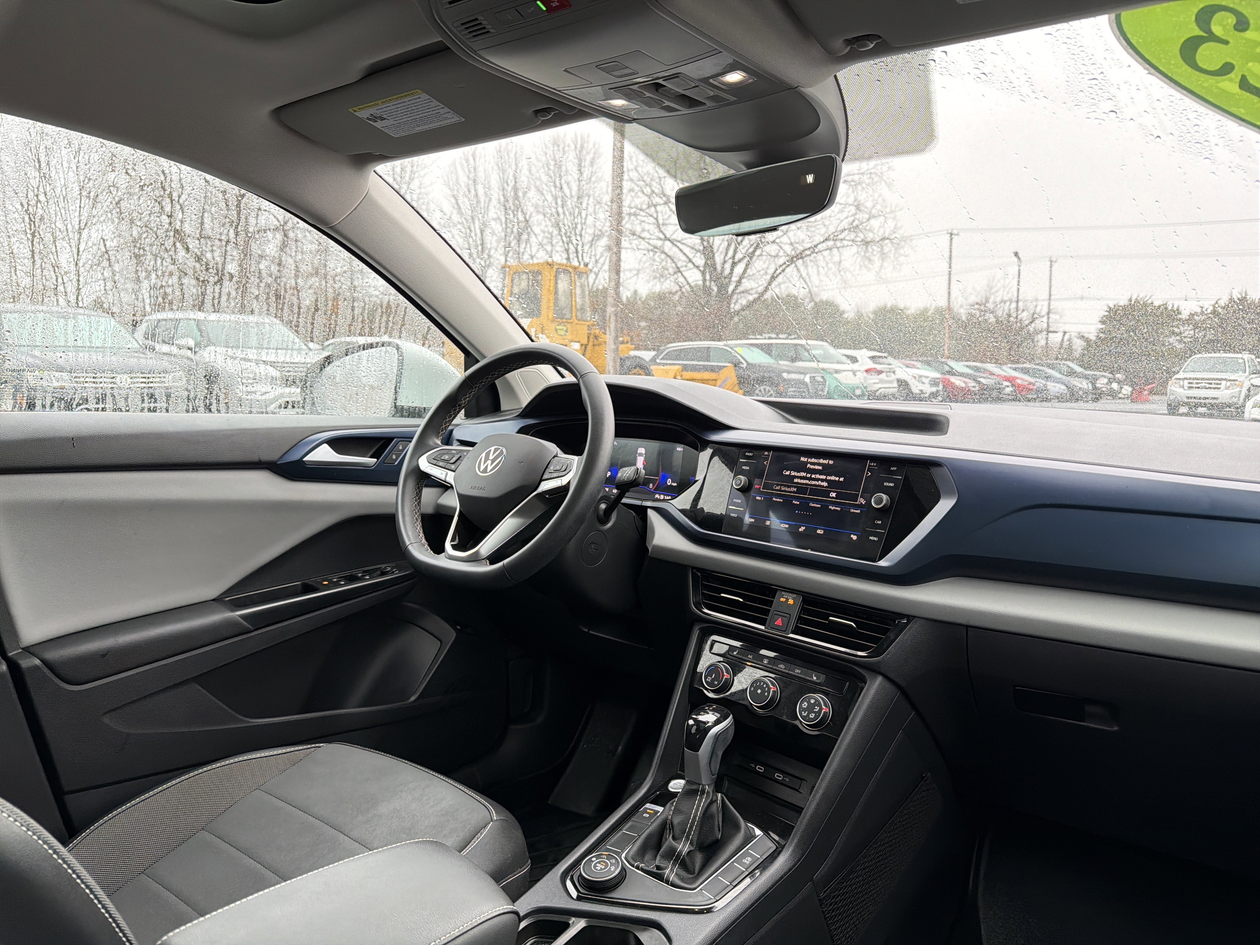 2023 Volkswagen Taos 1.5T SE