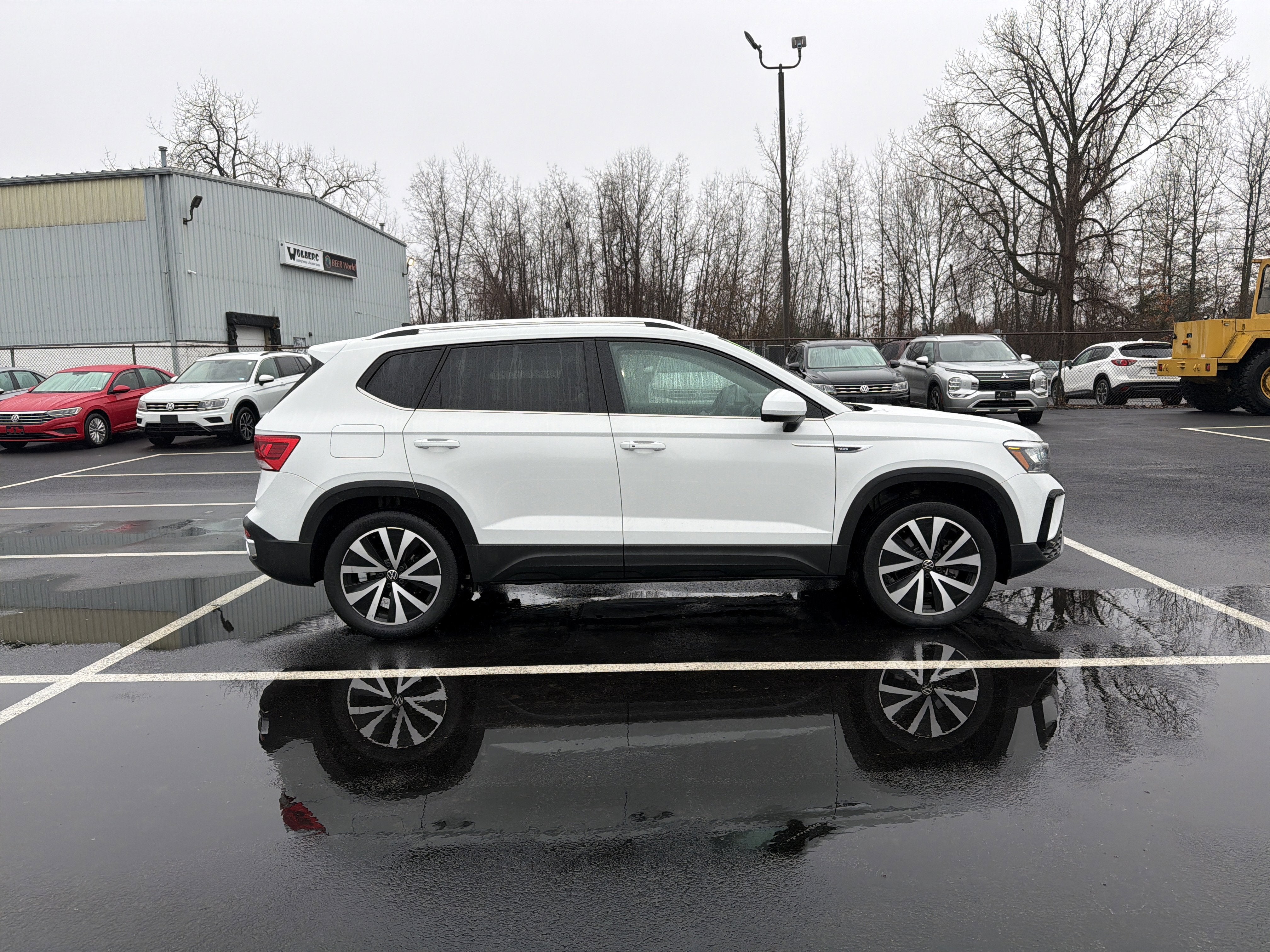 2023 Volkswagen Taos 1.5T SE