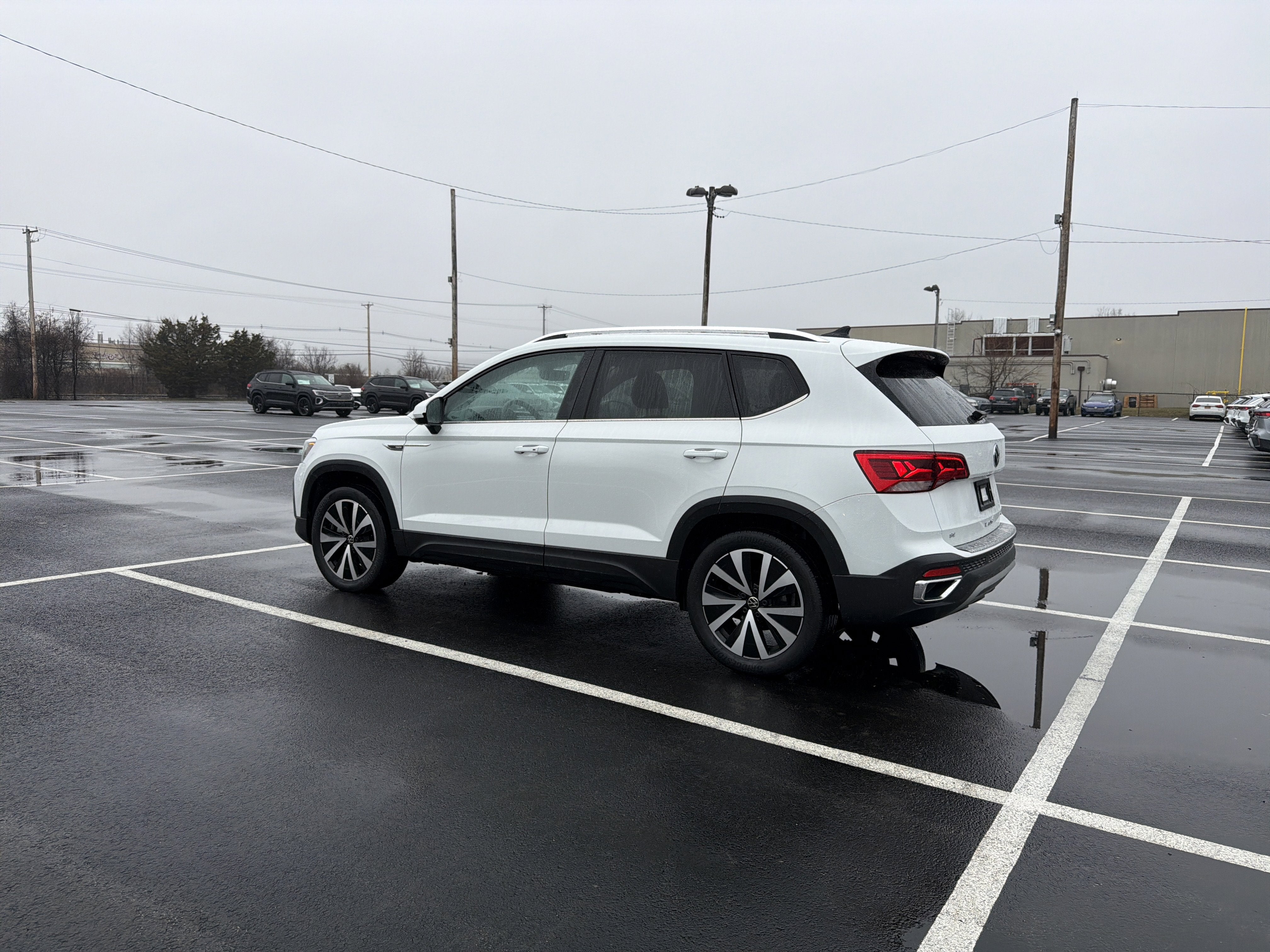 2023 Volkswagen Taos 1.5T SE