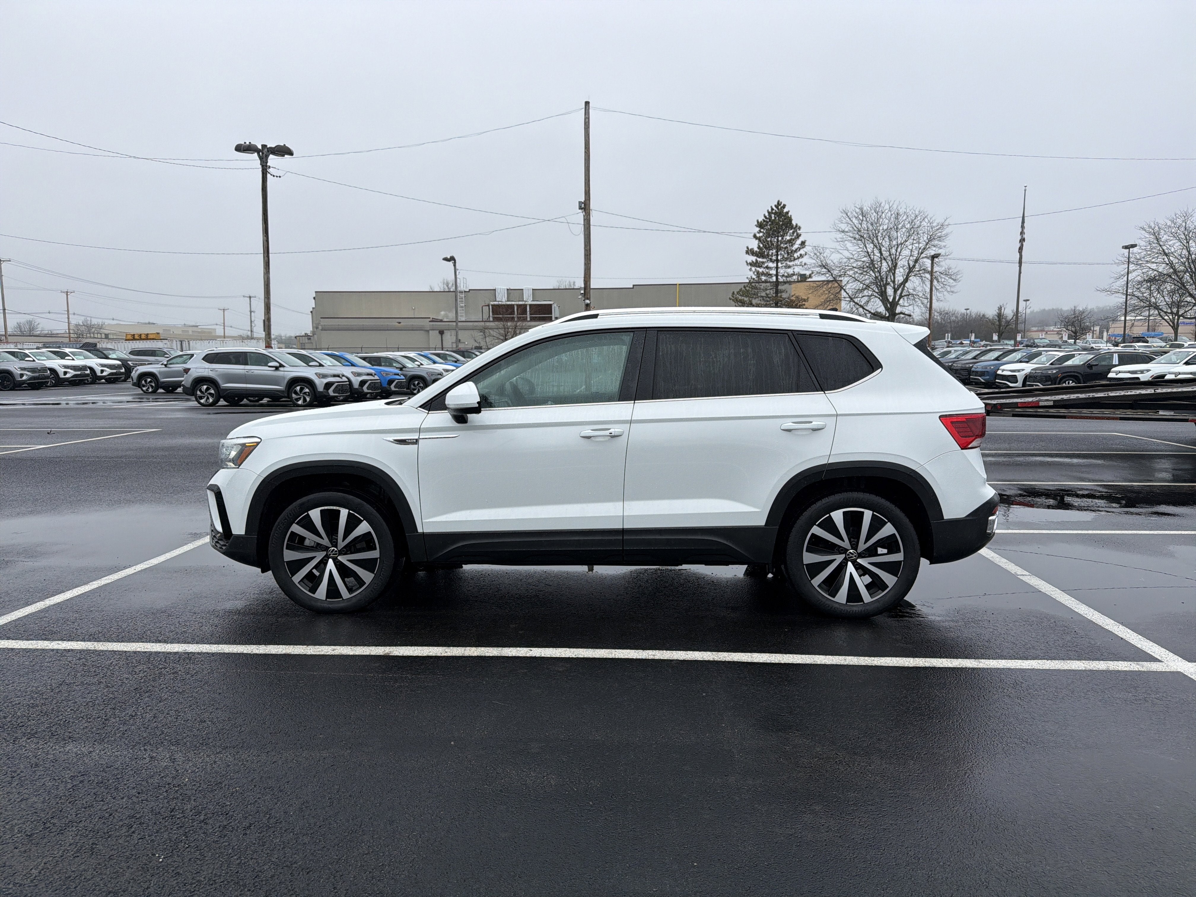 2023 Volkswagen Taos 1.5T SE