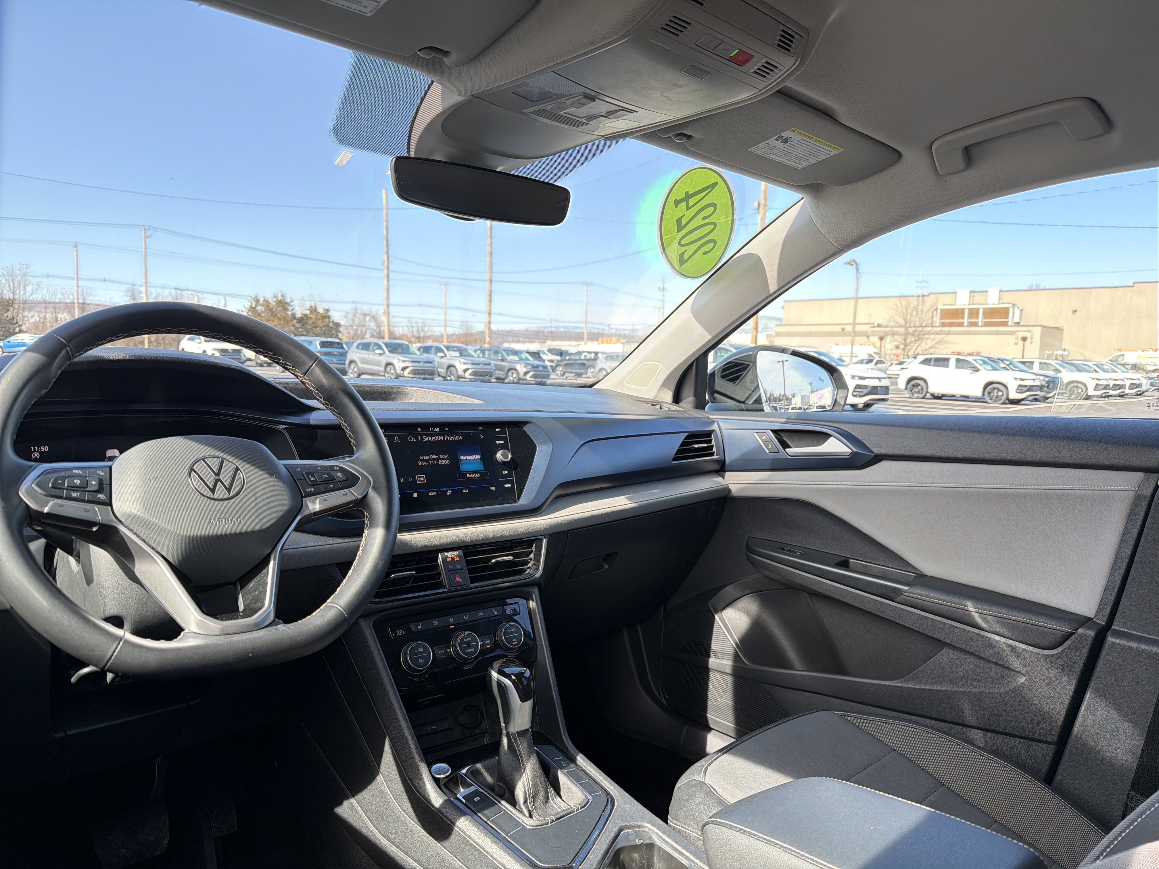 2024 Volkswagen Taos 1.5T SE