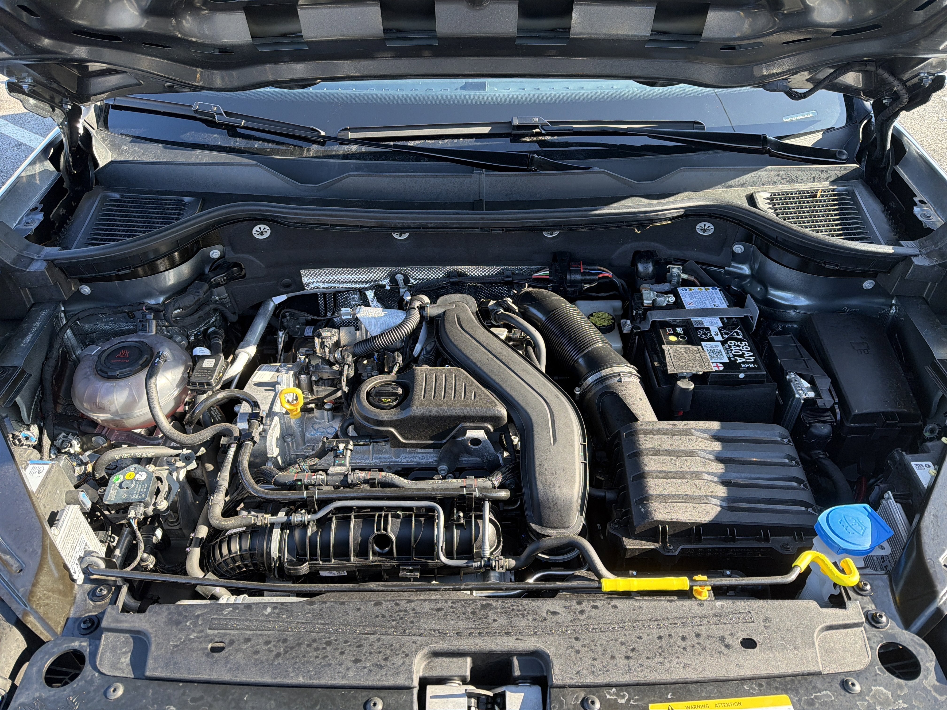 2025 Volkswagen Taos 1.5T SE