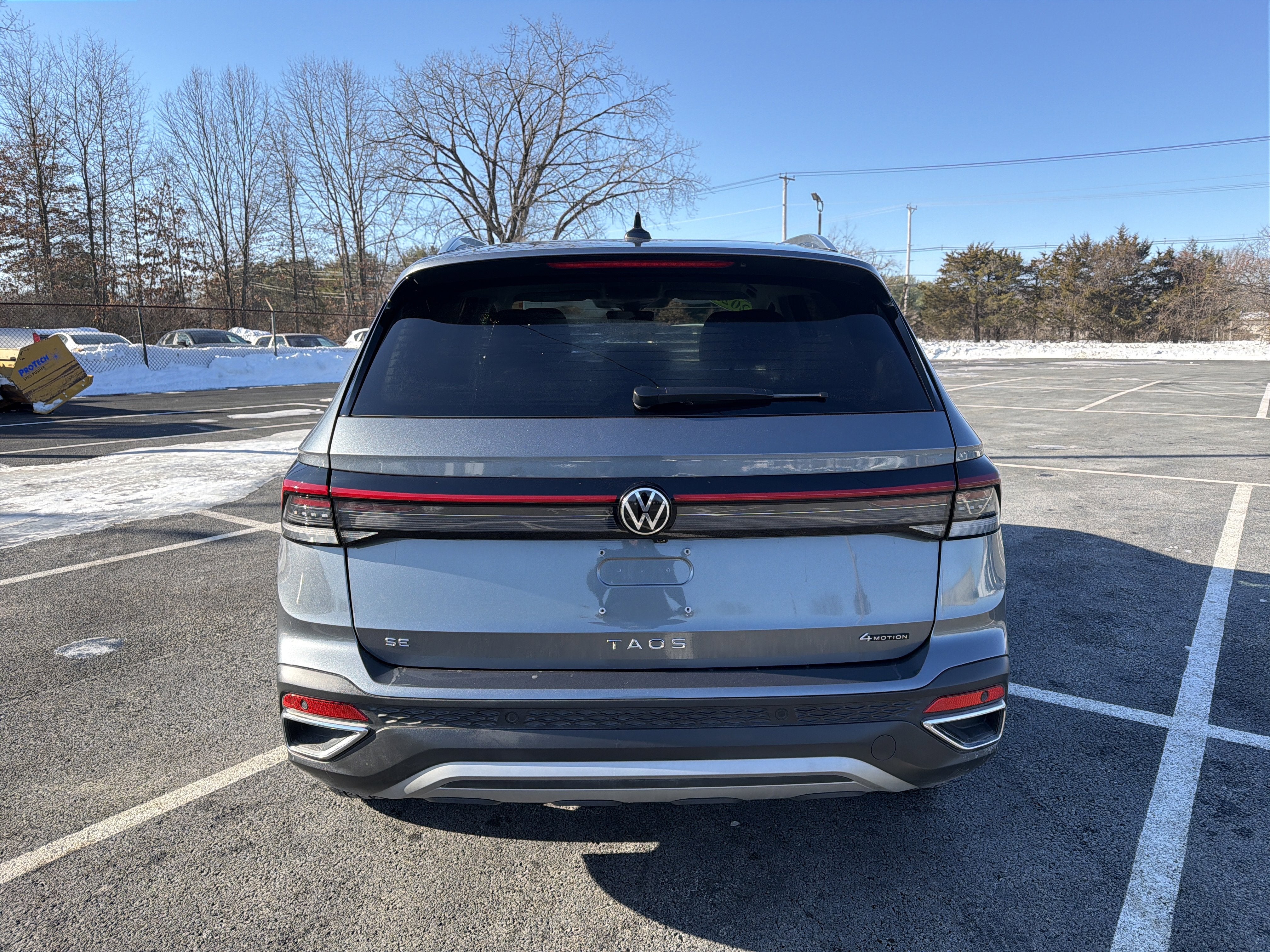 2025 Volkswagen Taos 1.5T SE