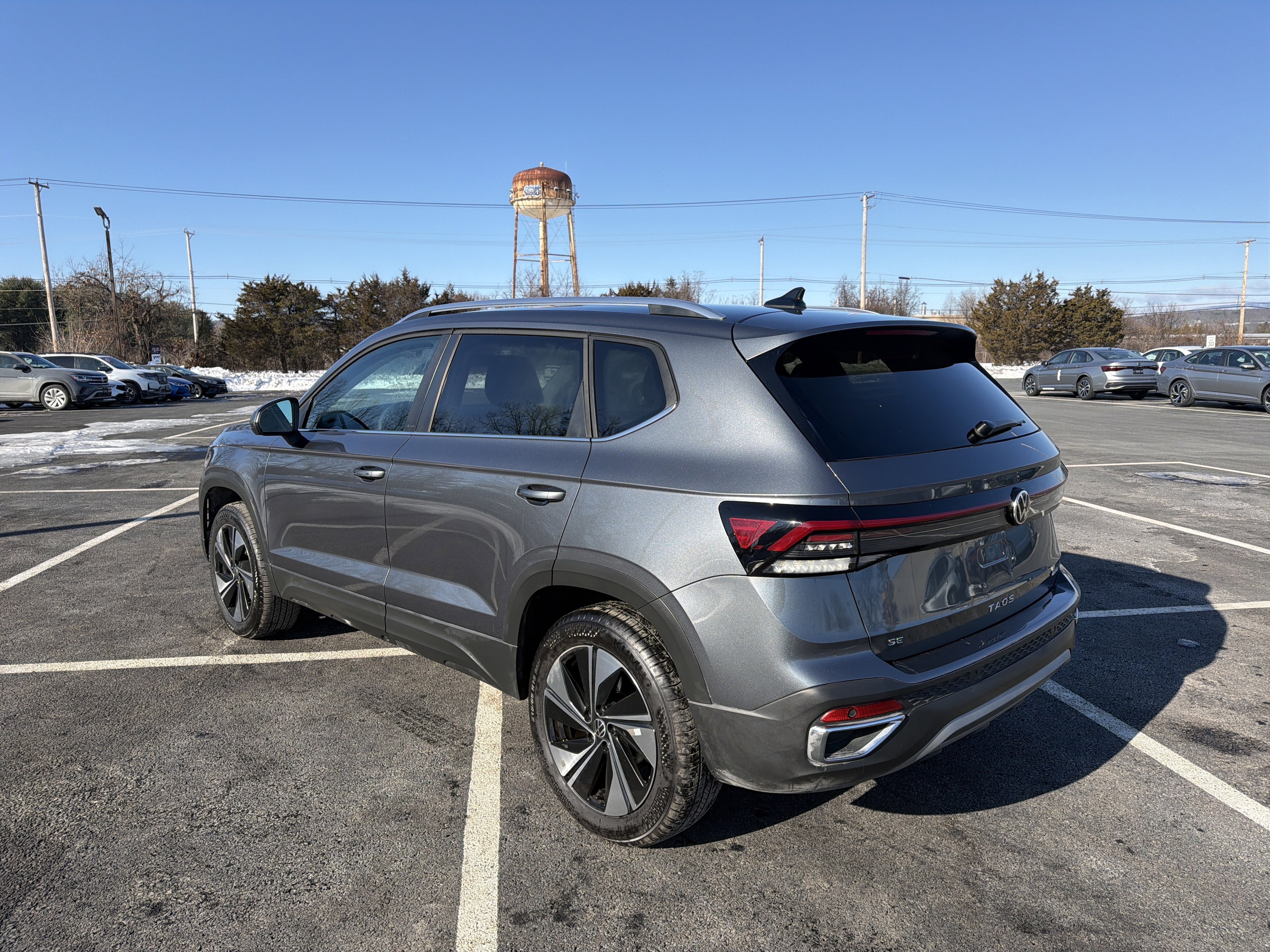 2025 Volkswagen Taos 1.5T SE