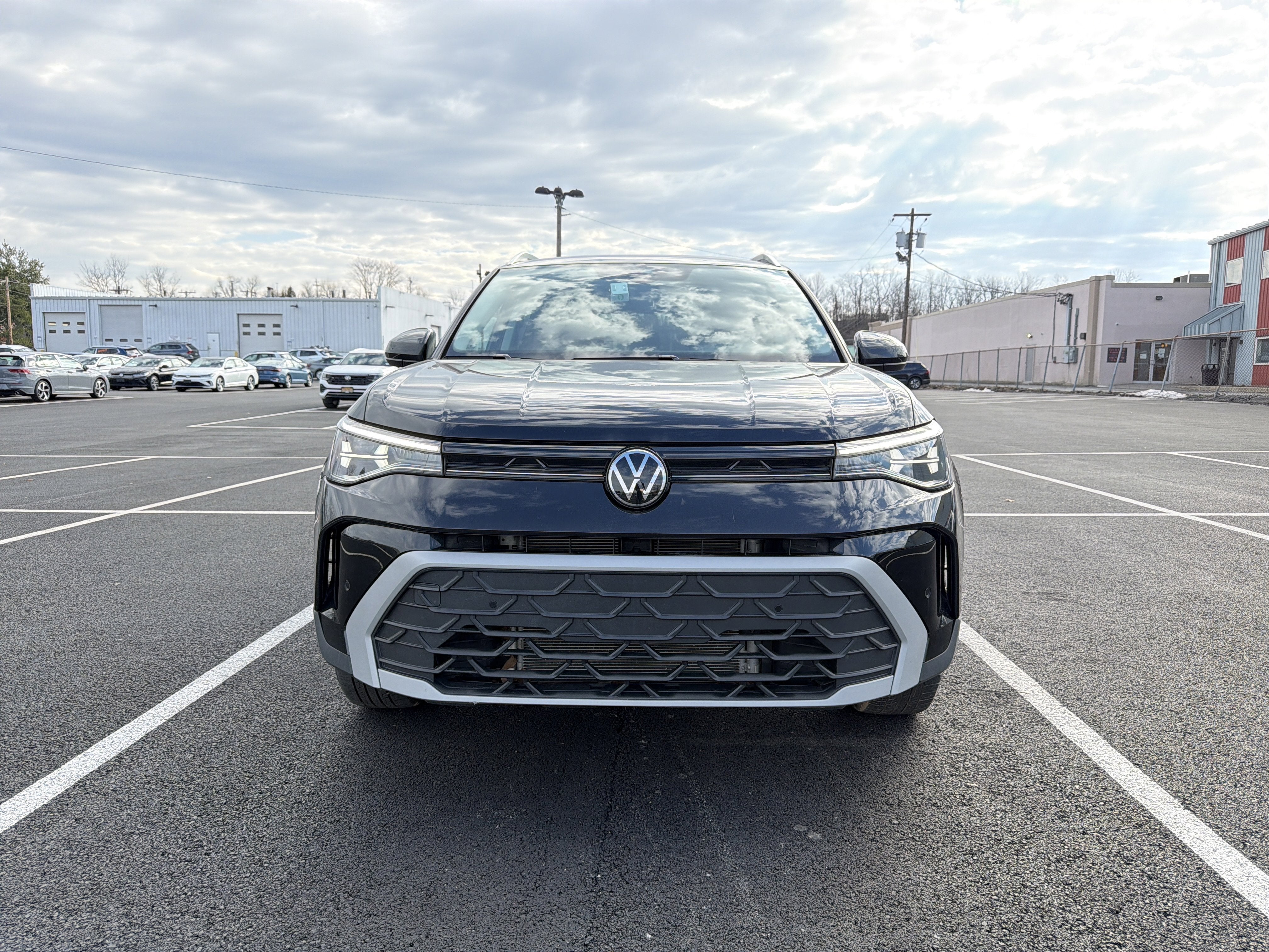 2025 Volkswagen Taos 1.5T SE