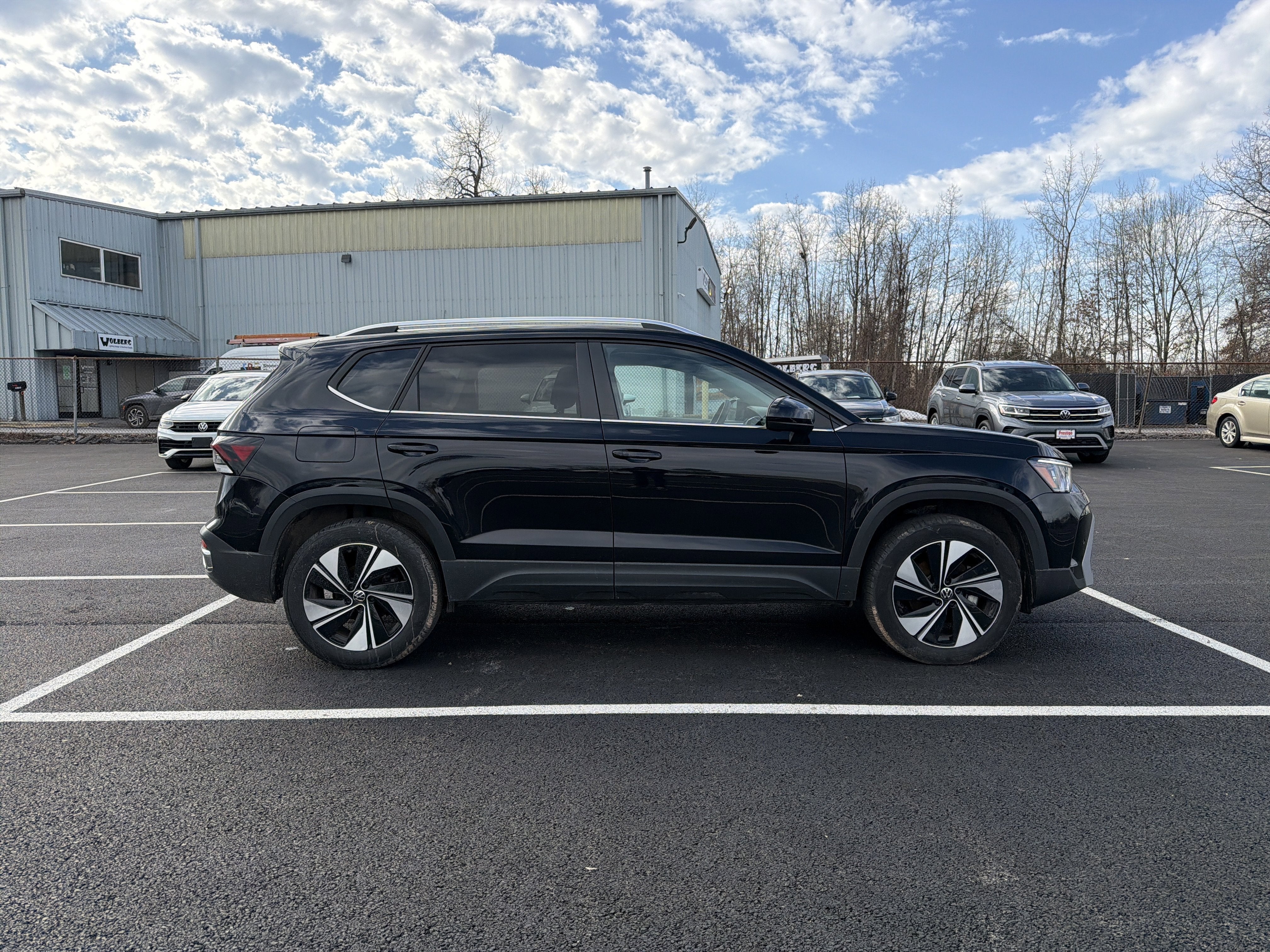 2025 Volkswagen Taos 1.5T SE