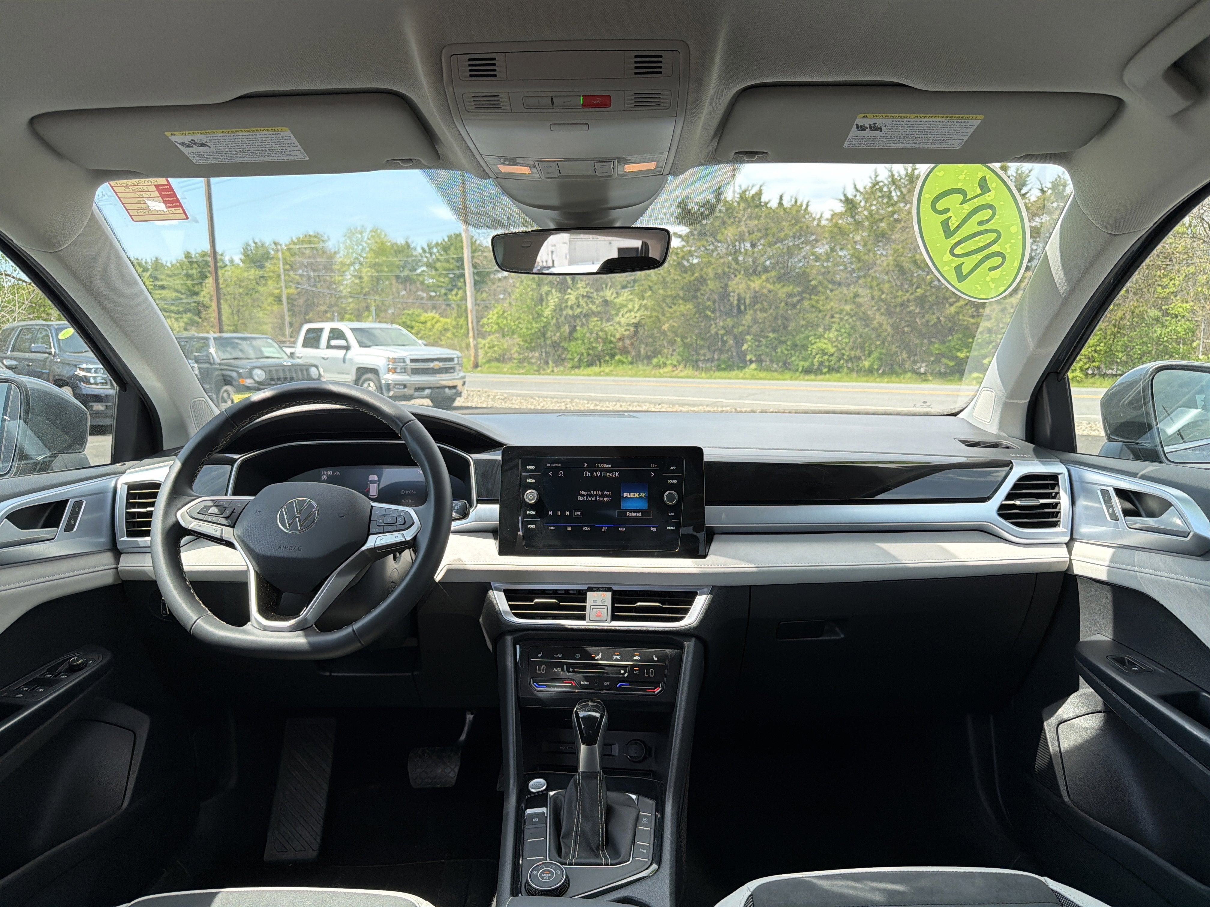 2025 Volkswagen Taos 1.5T SE