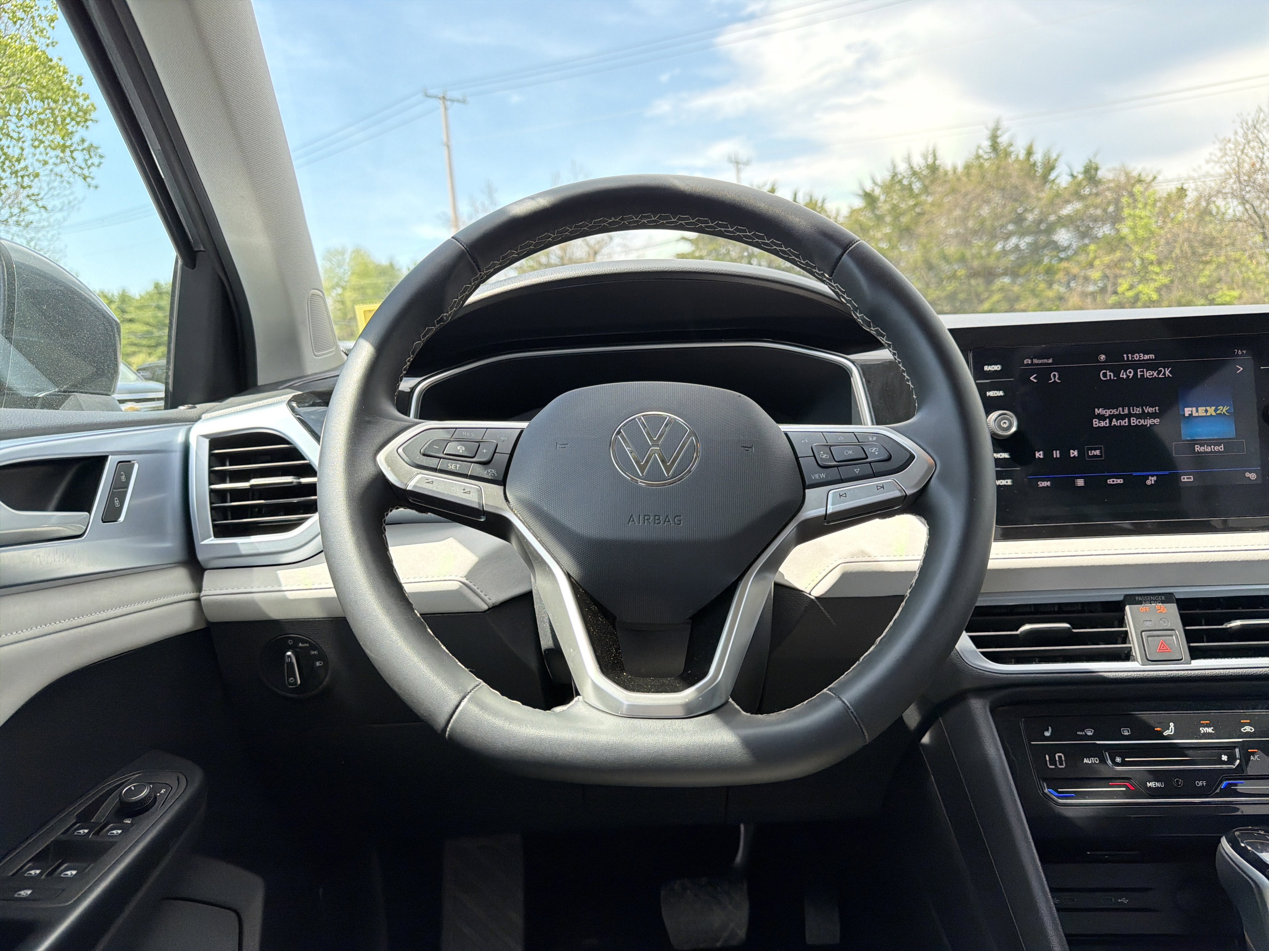 2025 Volkswagen Taos 1.5T SE