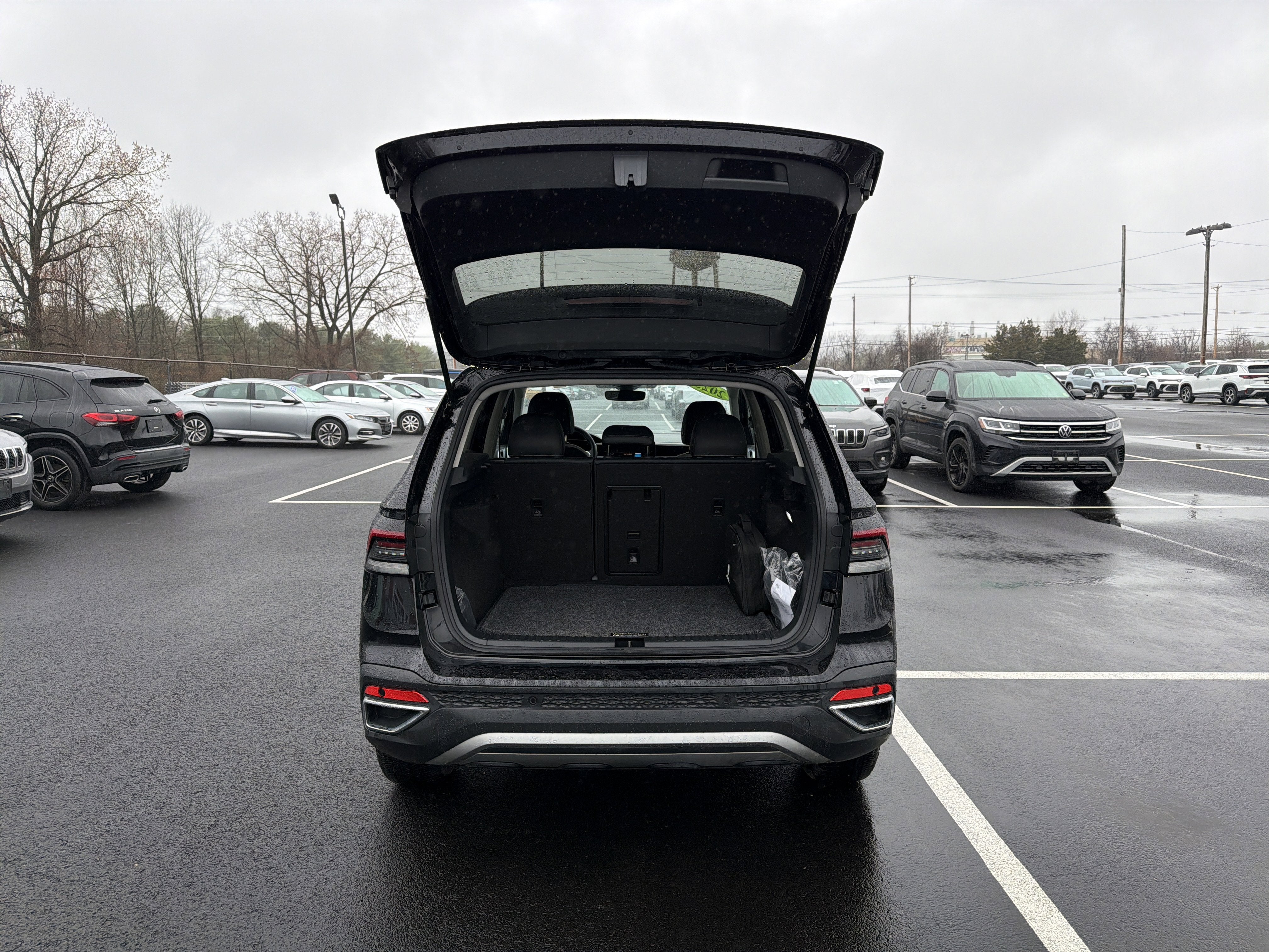 2025 Volkswagen Taos 1.5T SE